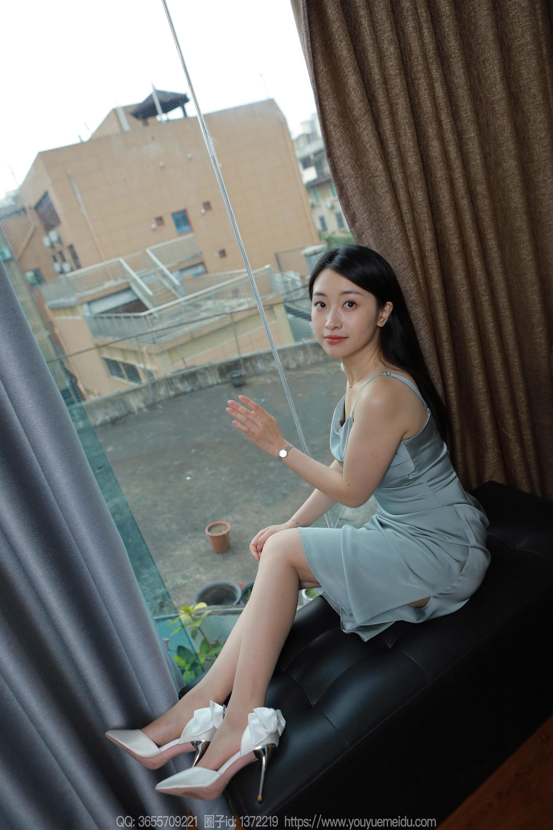 IESS异思趣向 - 模特： 小婕 《纵享丝滑》_第1张