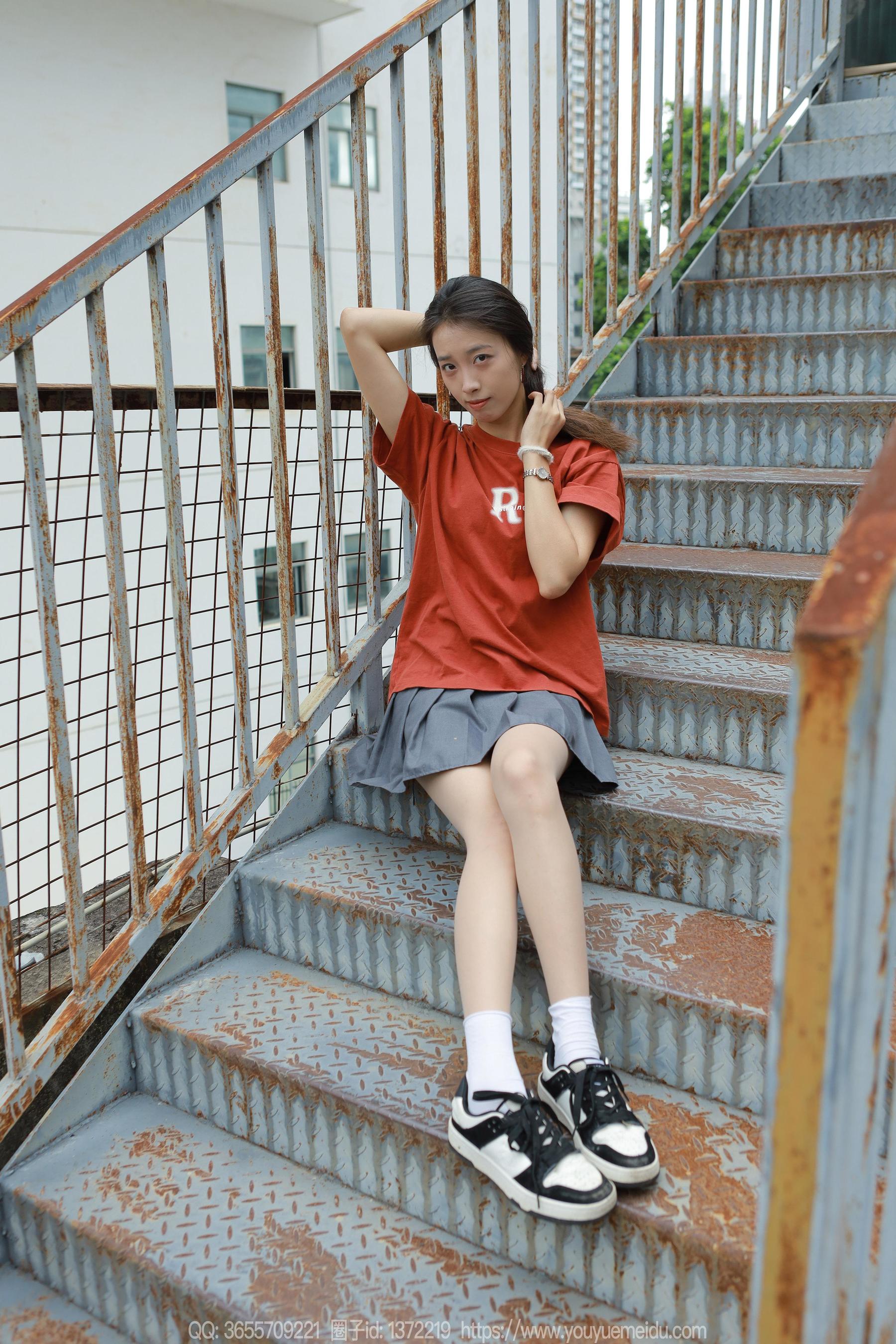 IESS异思趣向 - 模特： 小九 《美式穿搭（上）》_第2张