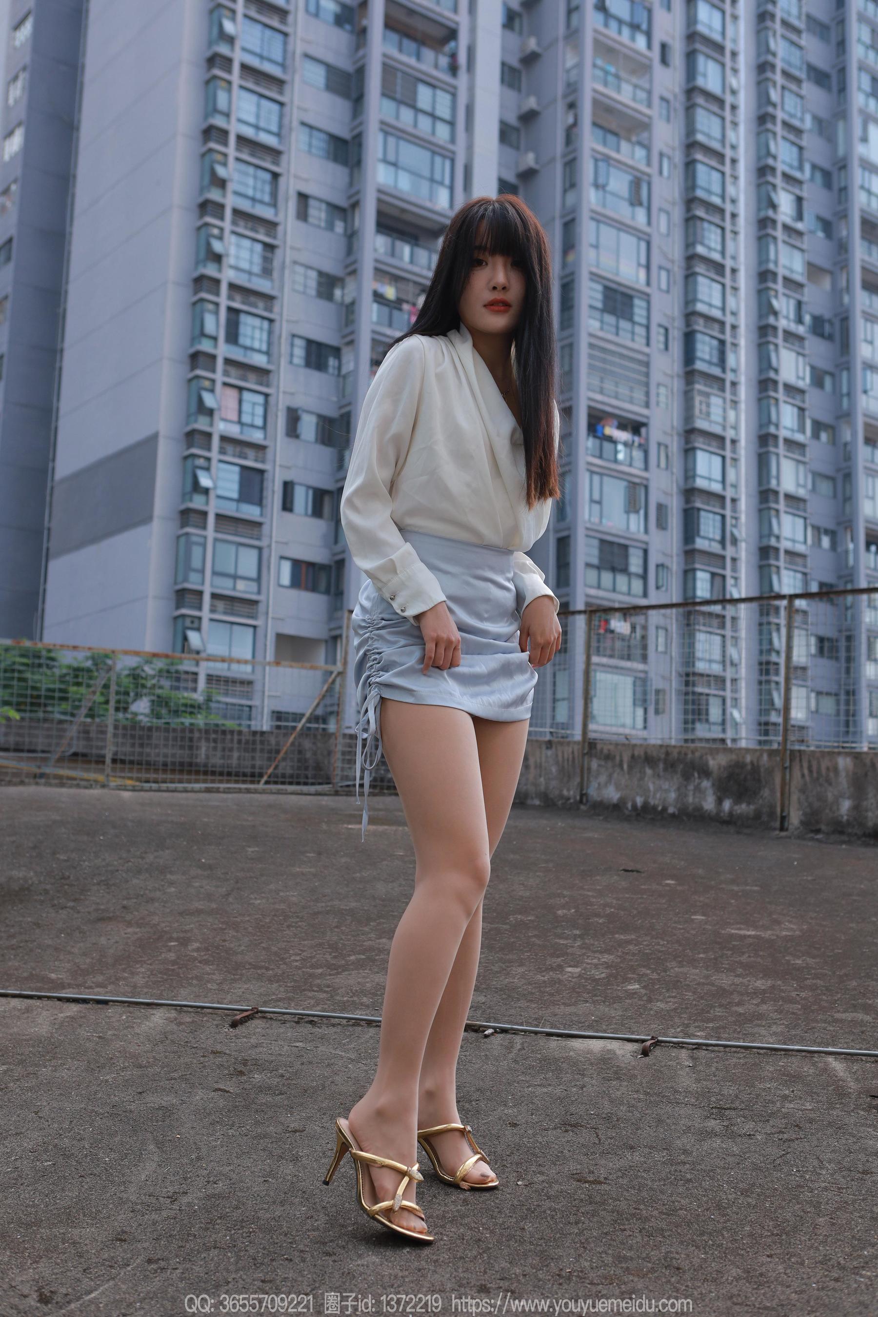 IESS异思趣向 - 模特： 婉萍 《蓝色短裙（下）》_第5张