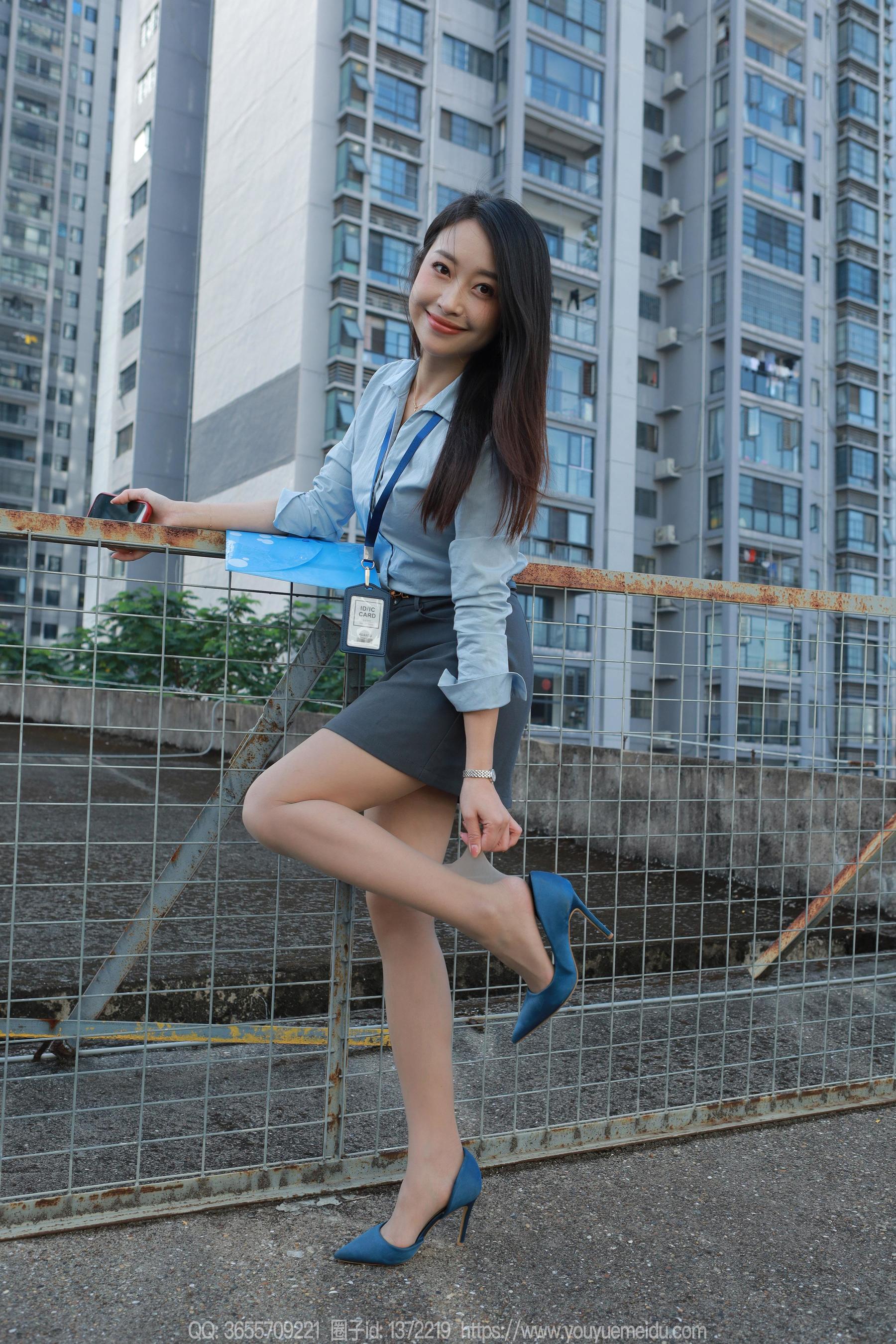 IESS异思趣向 - 模特： 小婕 《蓝衣OL（上）》_第2张