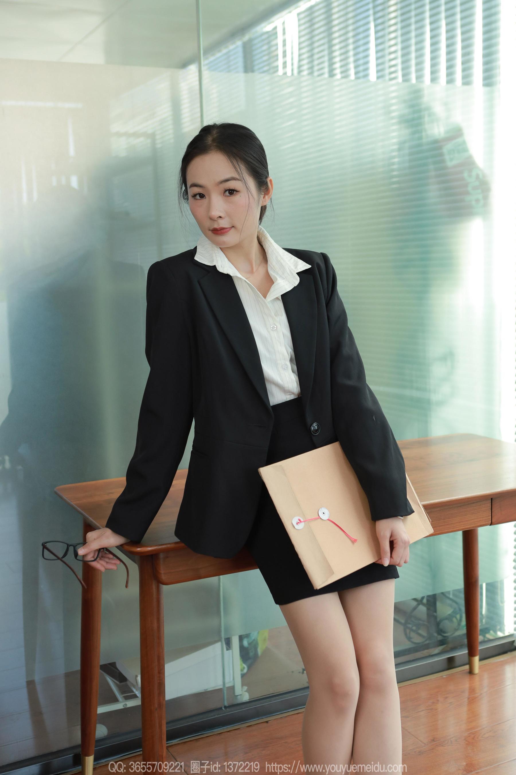 IESS异思趣向 - 模特： 小金 《肉丝主管》_第2张