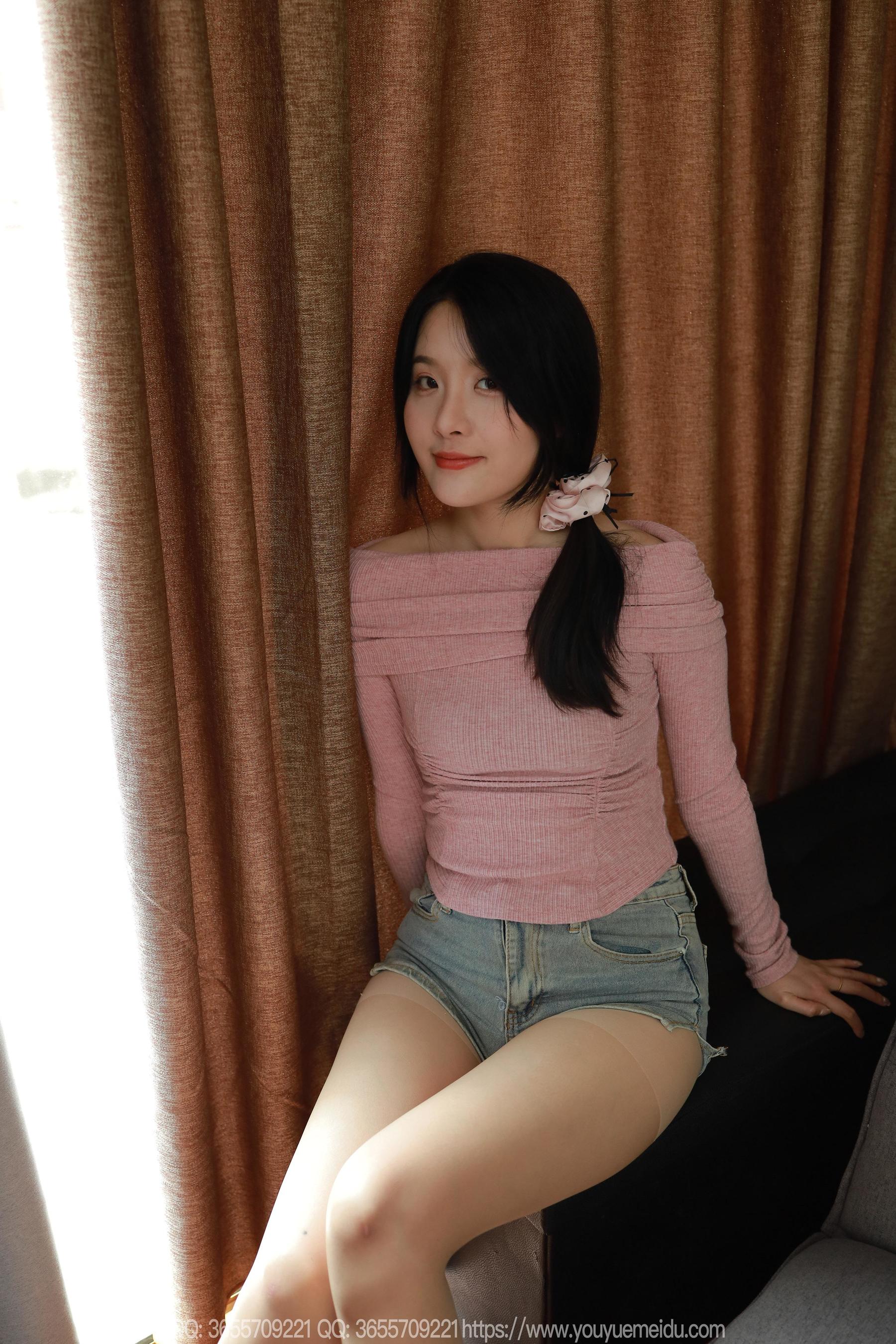 IESS异思趣向 - 模特： 婉萍 《短裤肉丝》_第4张