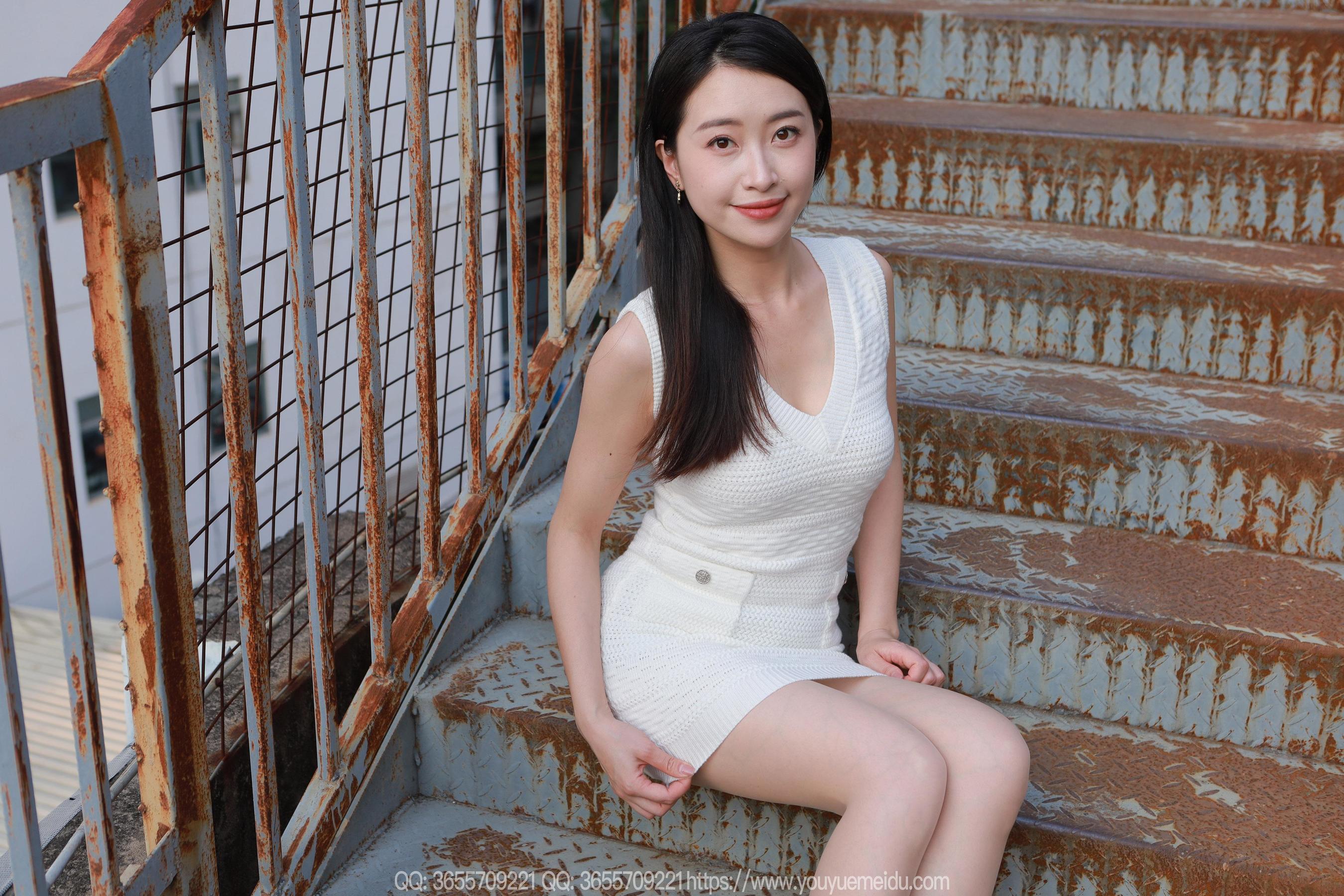 IESS异思趣向 - 模特： 小婕 《针织包臀裙》_第4张