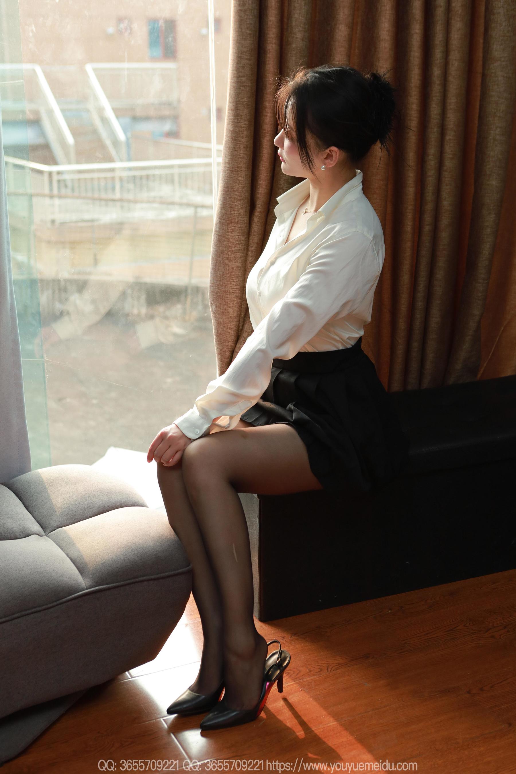 IESS异思趣向 - 模特： 秋秋 《秘书白小姐》_第4张