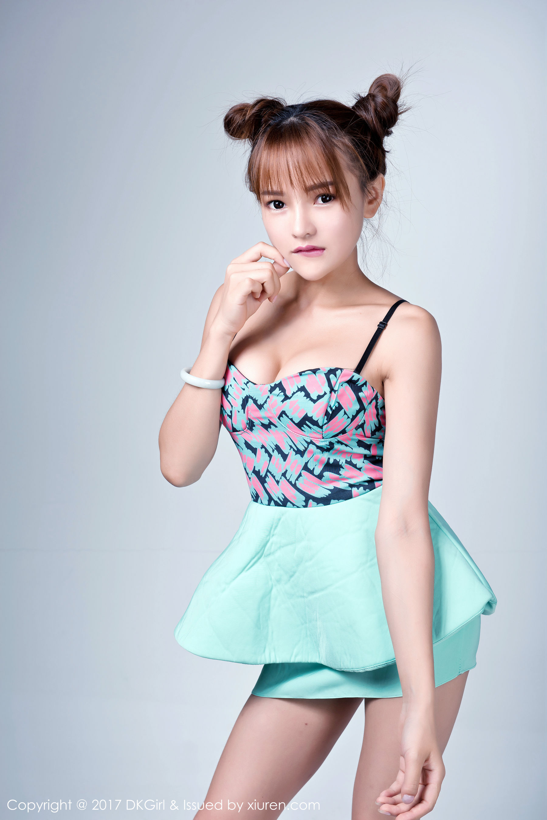 岑雨桥《混血美人，童颜巨乳》 [御女郎DKGirl] VOL.031_第5张