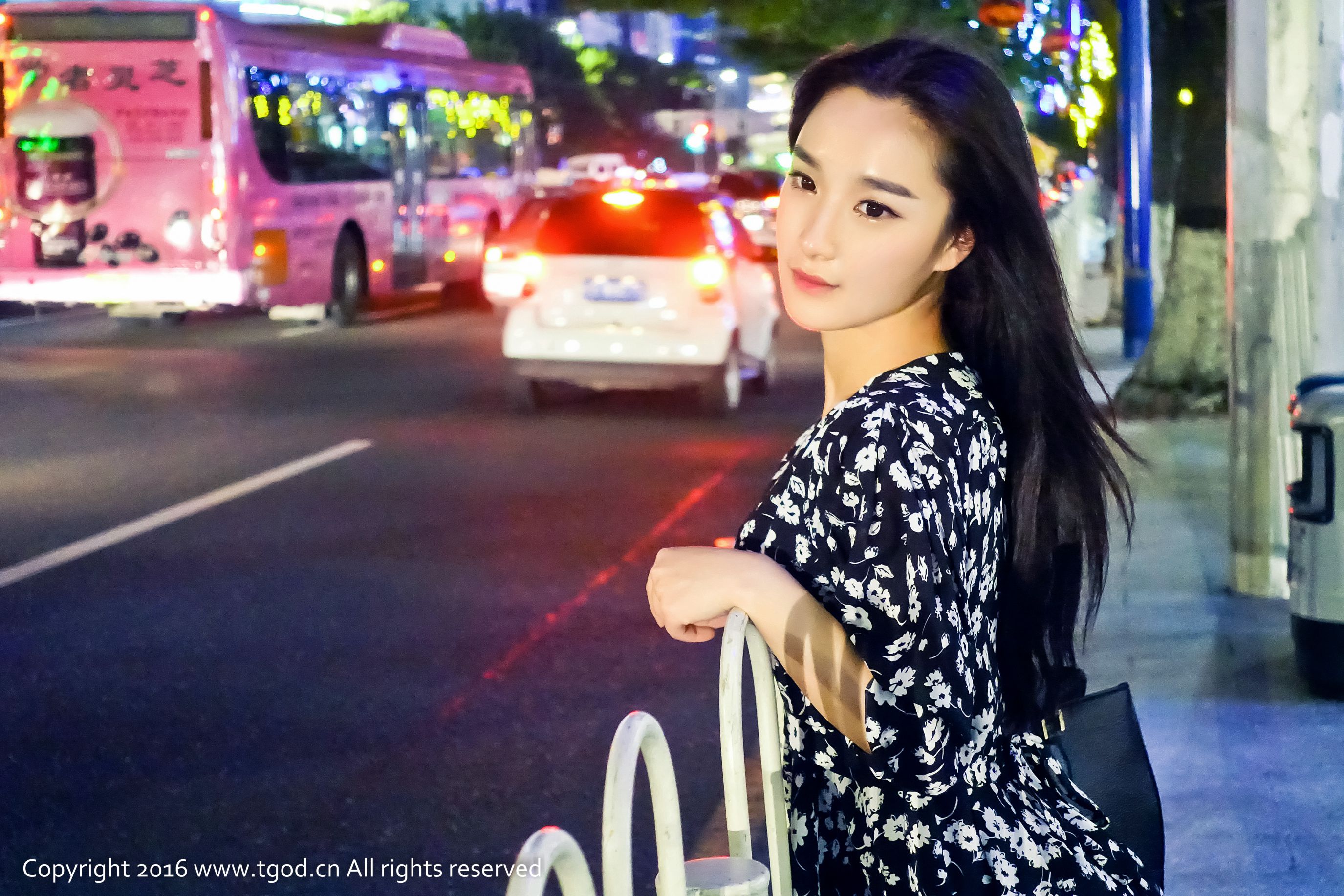 绮梦Cherish《街拍+女仆+浴室湿身》 [推女神/御女郎]_第2张