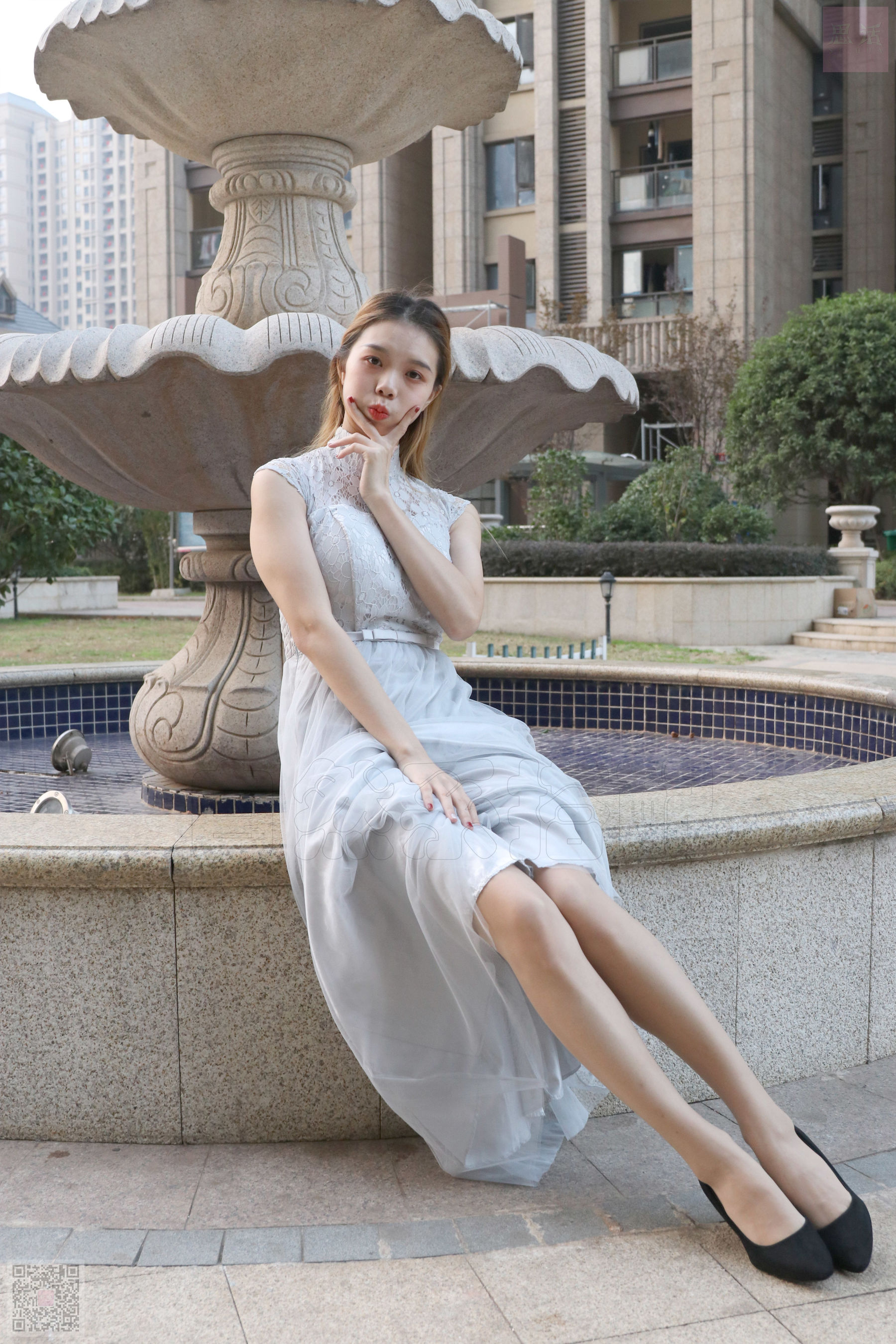 [思话SiHua] SH034 小俏 花园里迷路的小伴娘_第3张