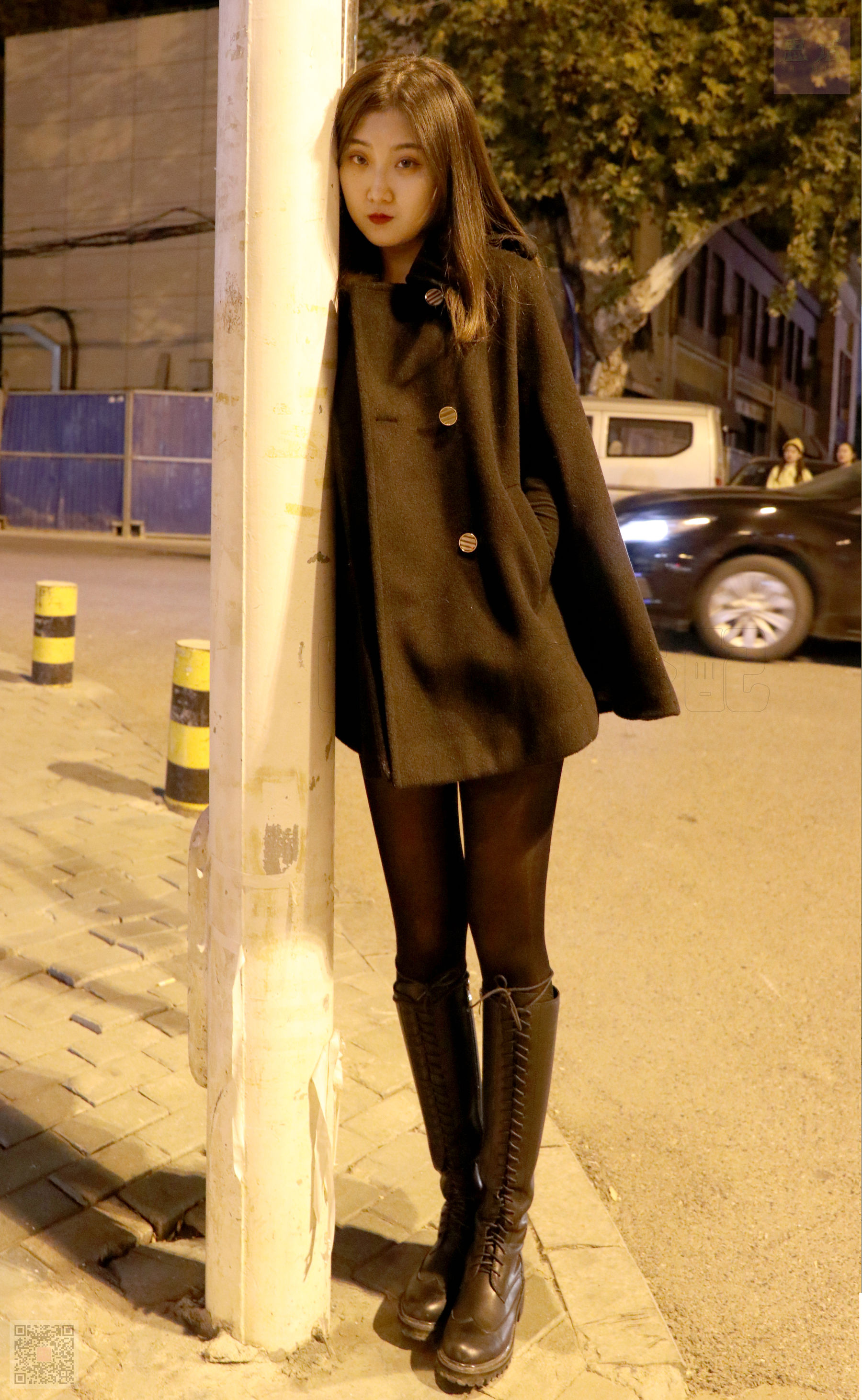 [思话SiHua] SH061 露露 厚黑丝80D_第1张