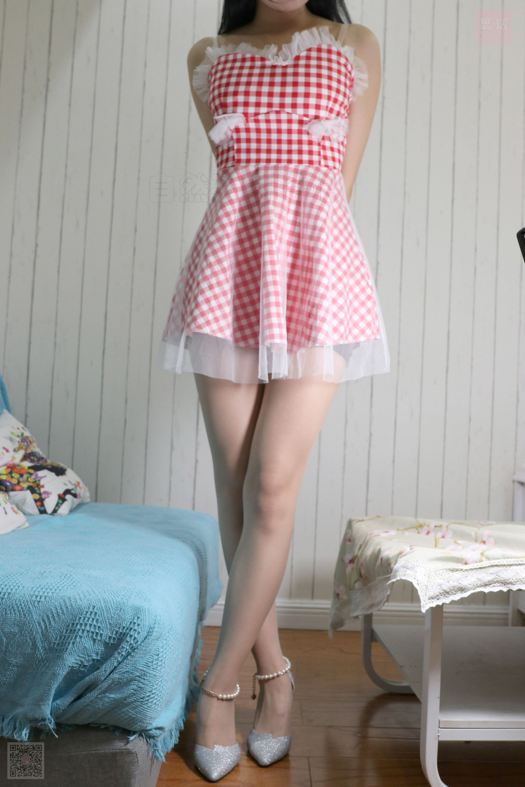 [思话SiHua] SH079 表妹 初次体验可爱风的裙子~_第4张