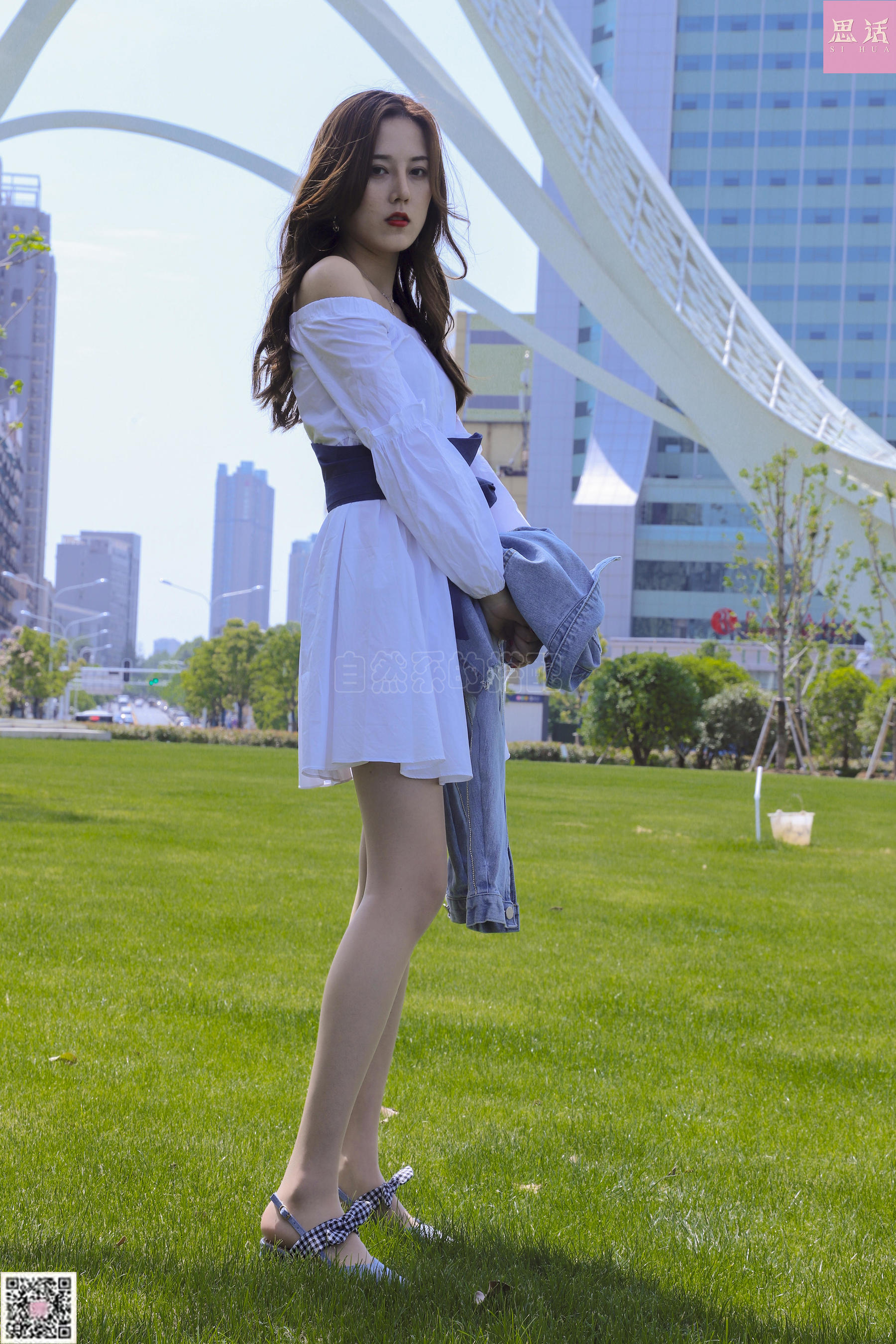[思话SiHua] SH114 COCO 公园里的肉丝女神~_第2张