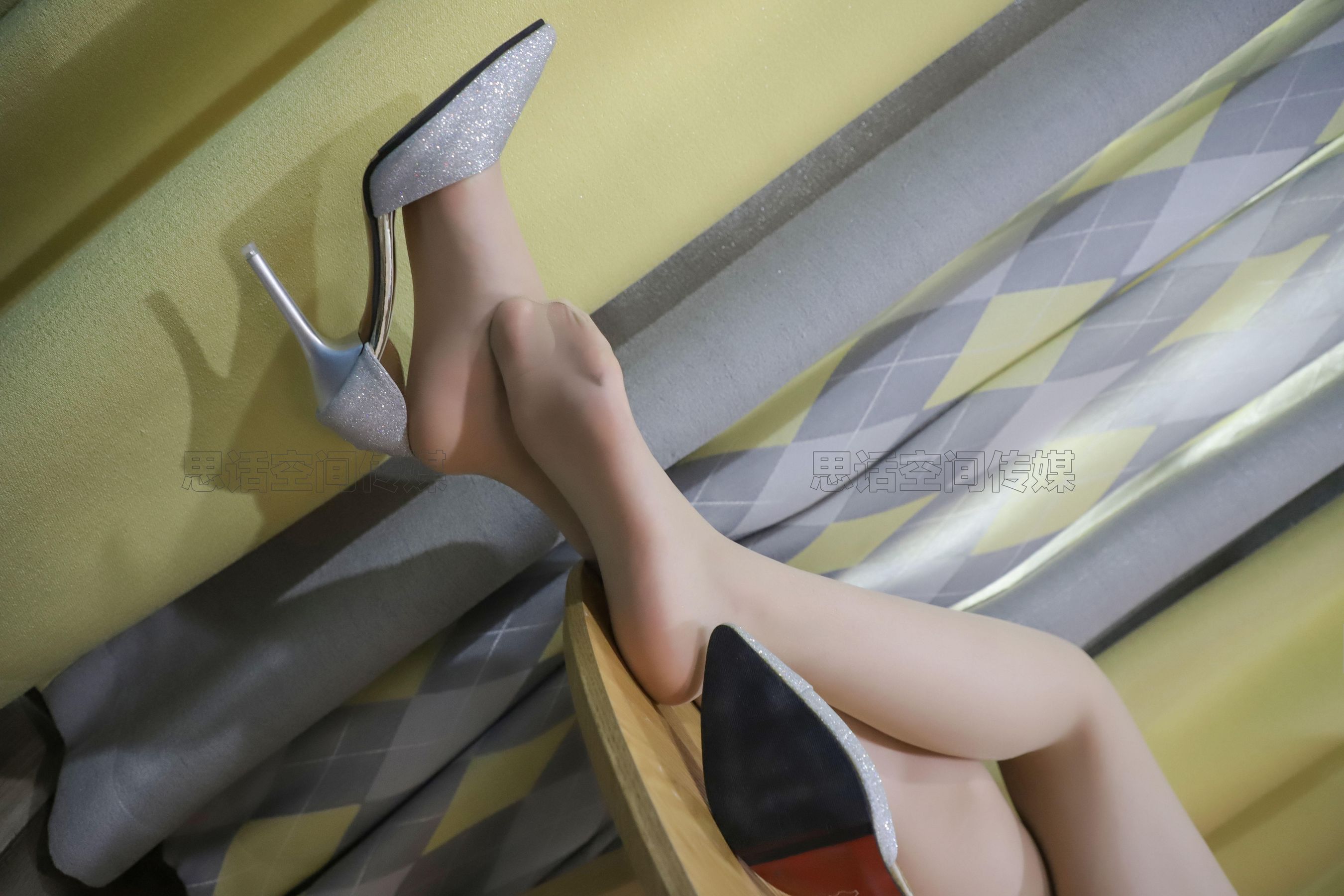 [思话SiHua] SJ007 露露 桌上的元气女孩_第5张