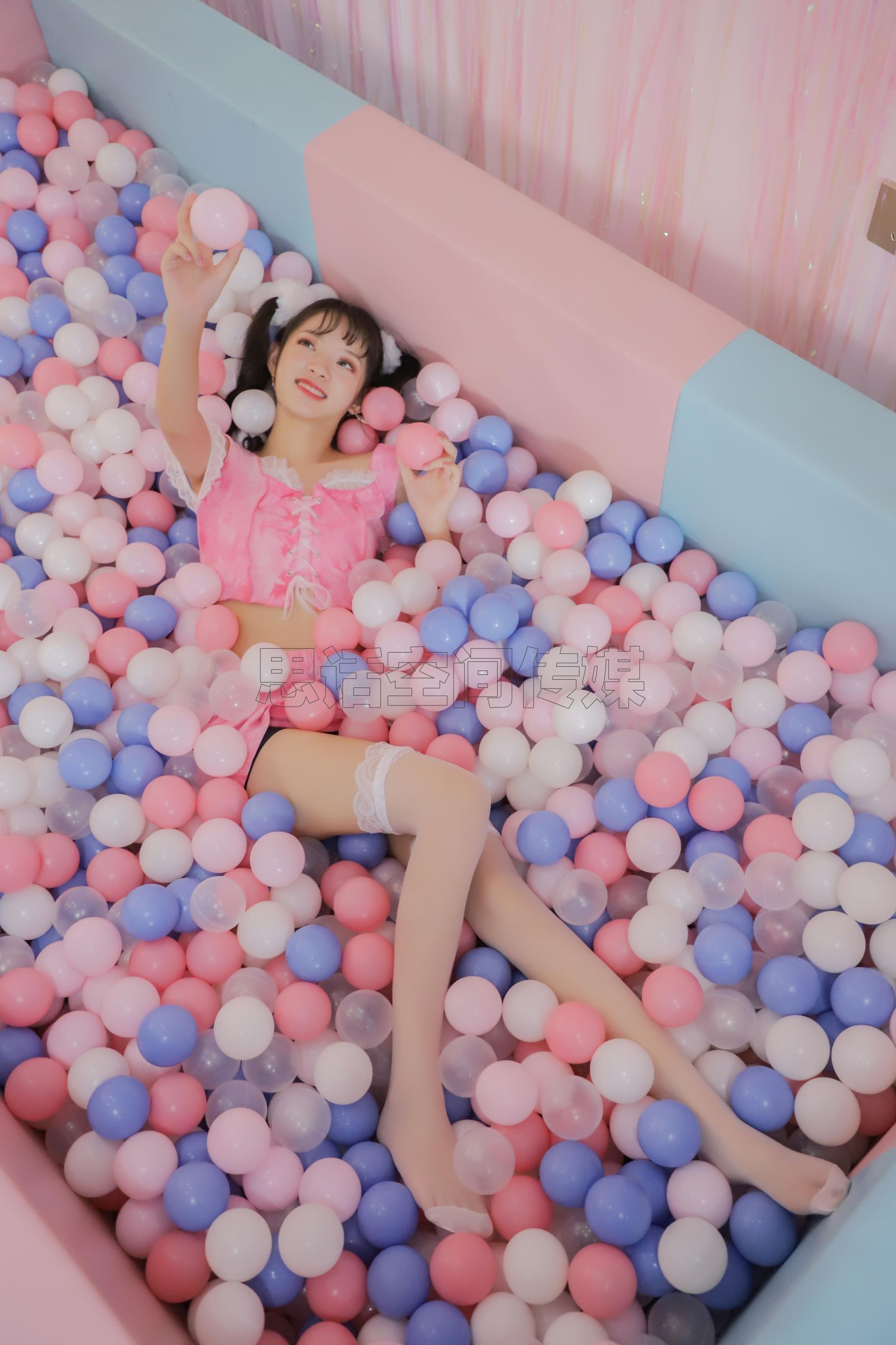 [思话SiHua] SJ018 珊珊 双马尾白丝小可爱_第1张