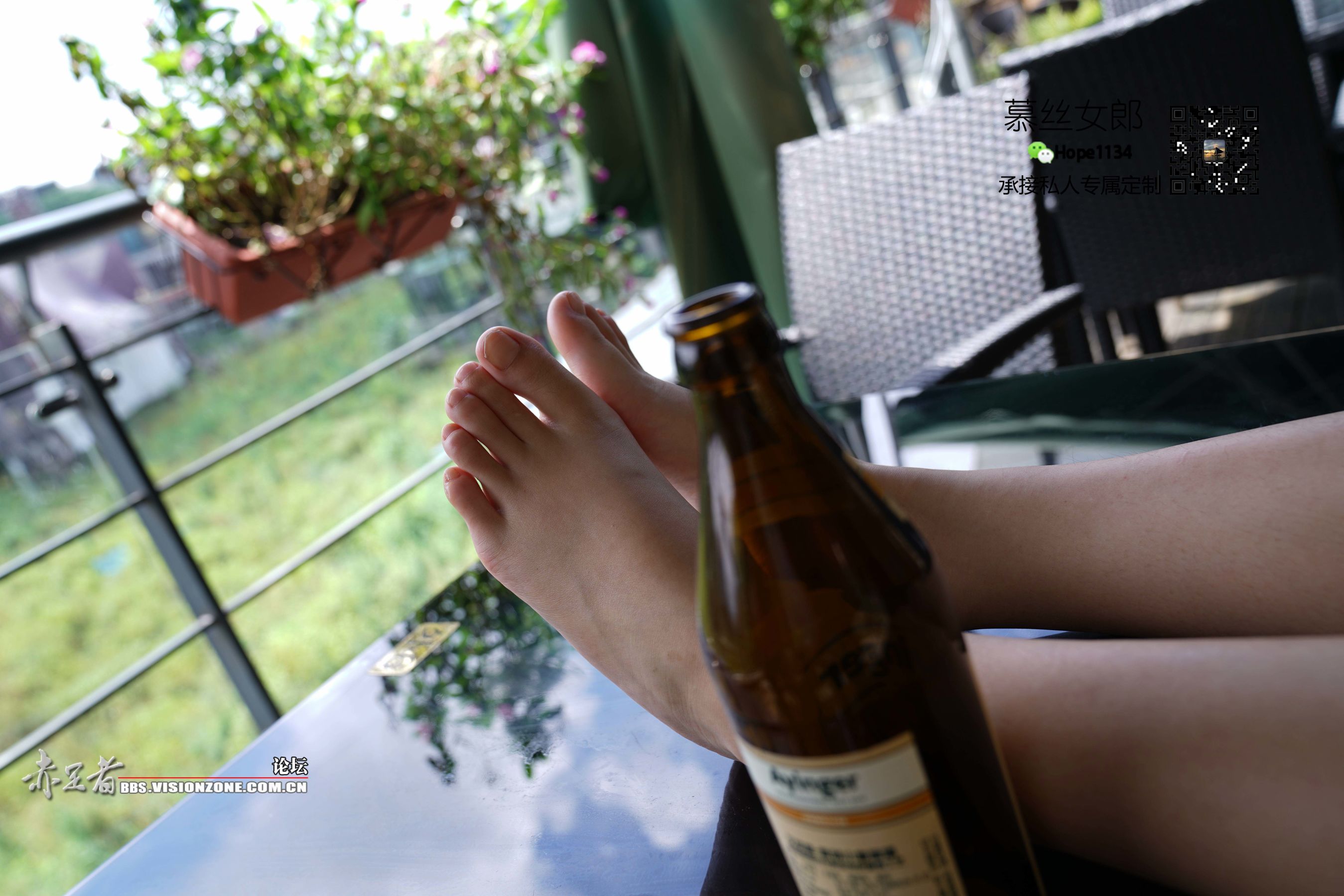 [慕丝女郎MussGirl] No.050 裸足女神小玉只愿意默默的做你们的美足小姐姐_第1张