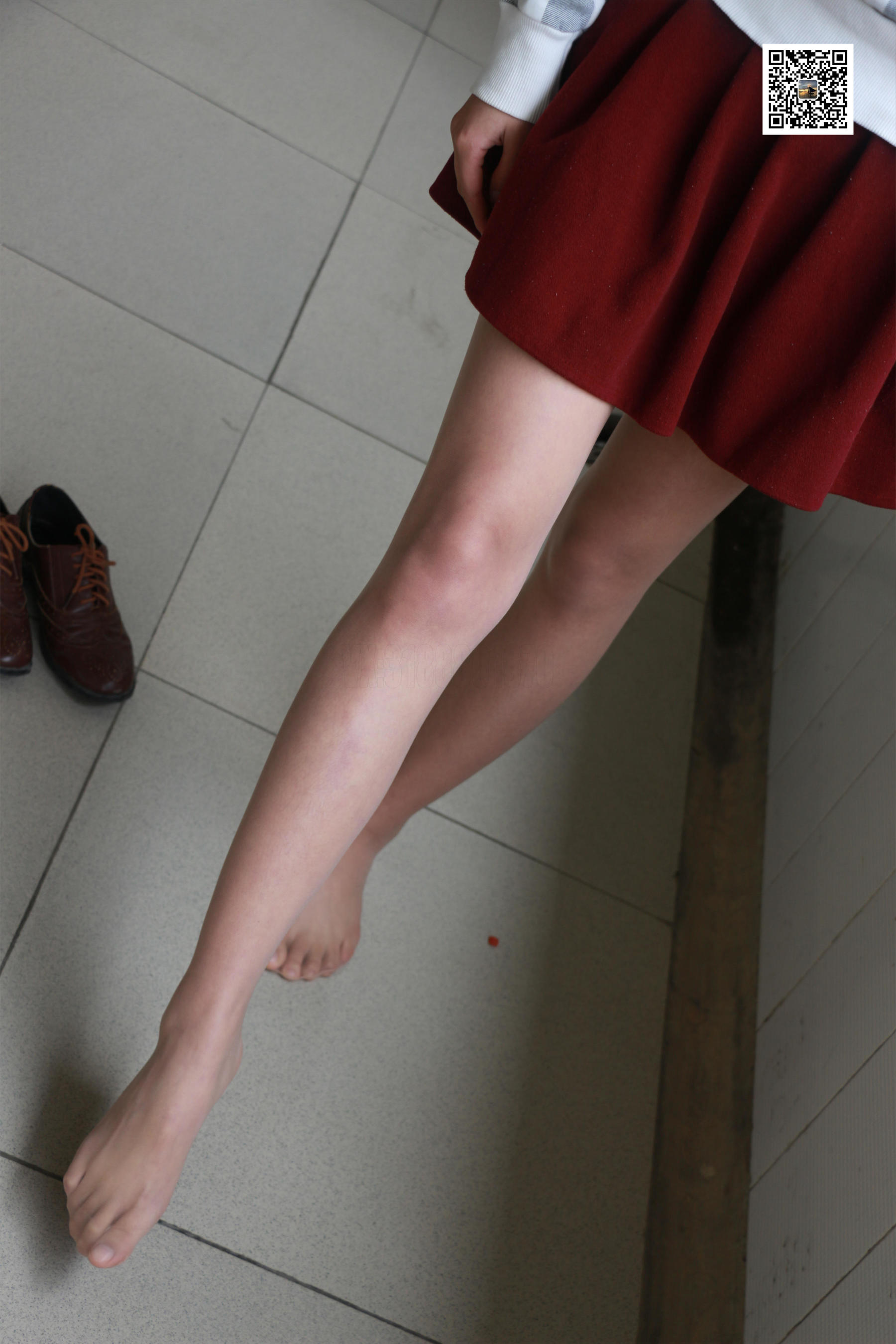 [慕丝女郎MussGirl] 学妹系列11 学妹告诉你，支援武汉，从宅做起_第2张