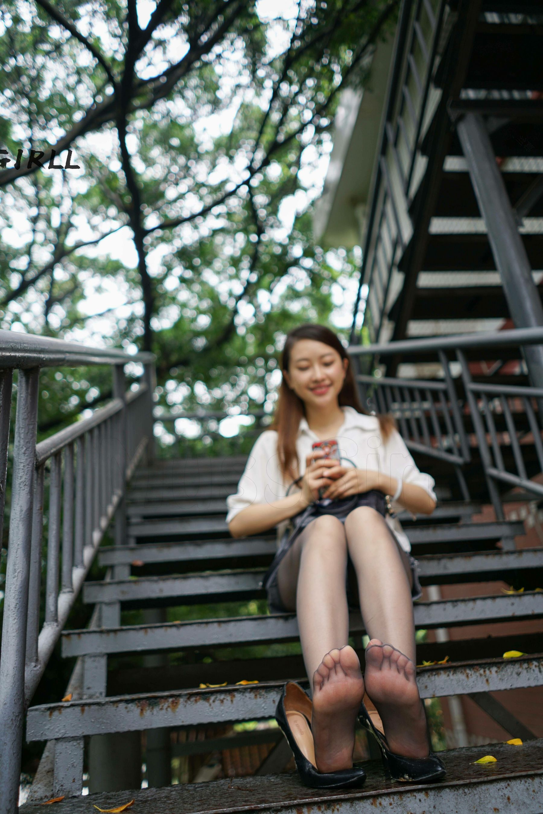 [慕丝女郎MussGirl] No.128 牛仔热裤油亮黑丝_第4张