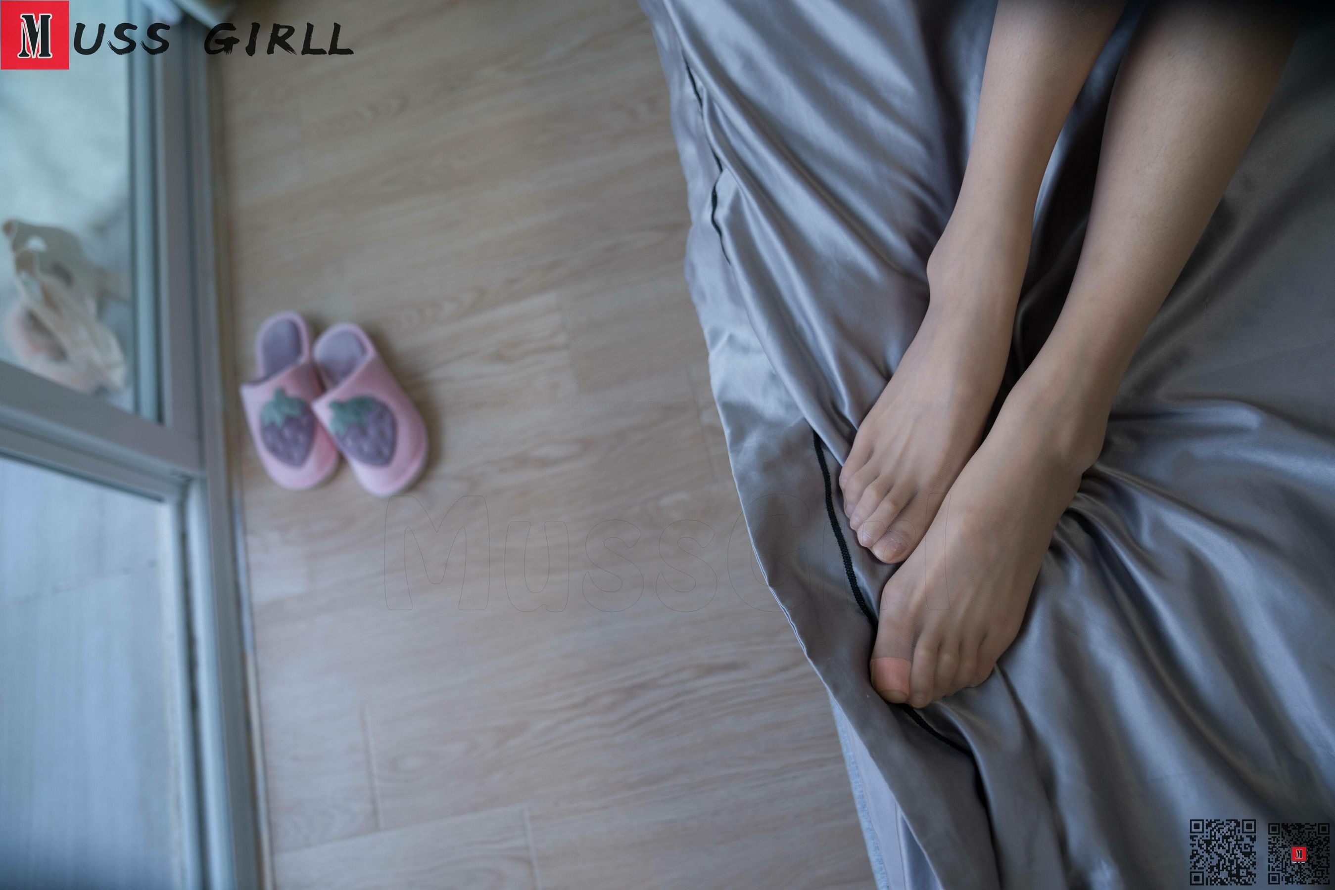 [慕丝女郎MussGirl] No.130 小白裙灰丝_第2张