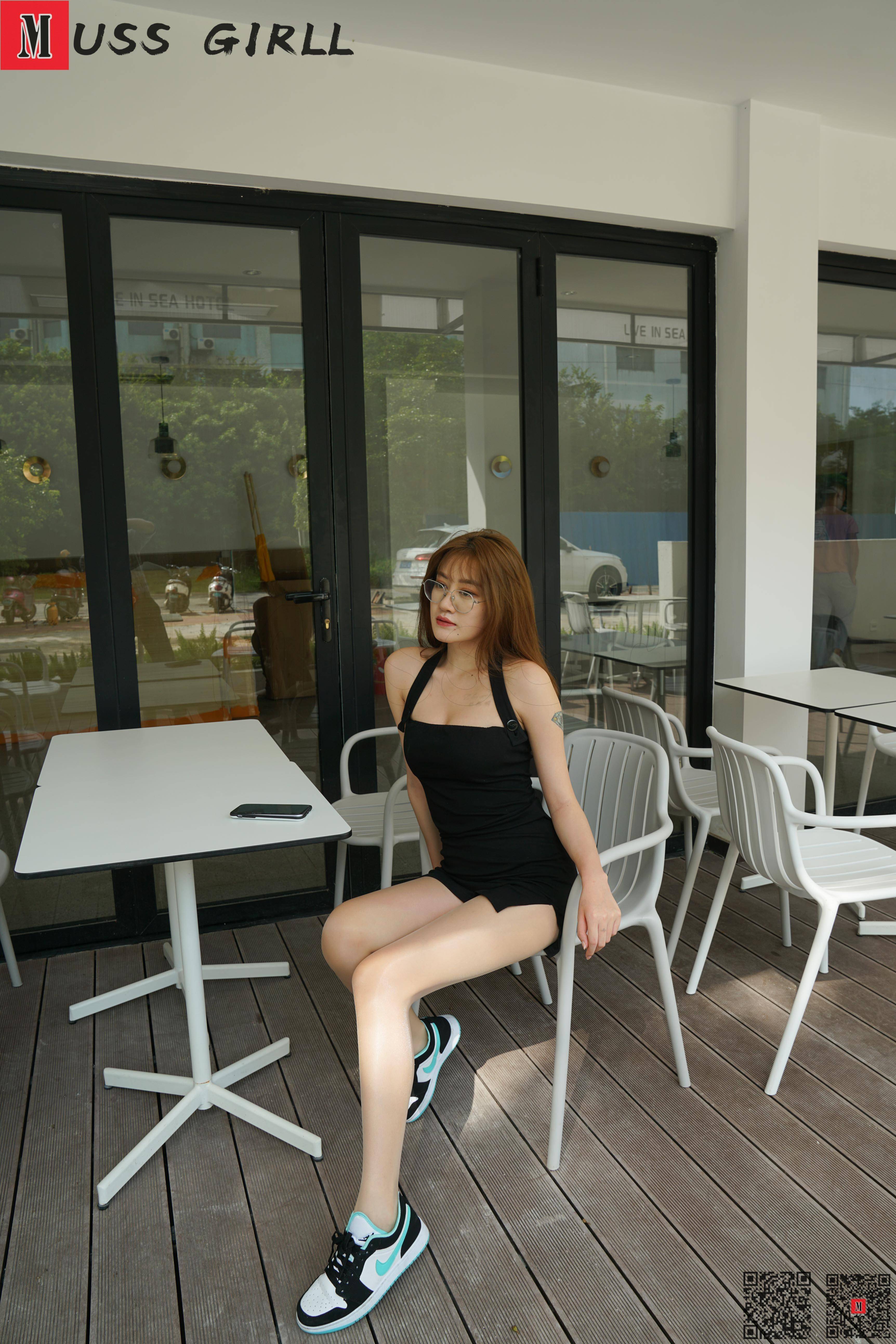 [慕丝女郎MussGirl] No.153 户外肉丝包臀裙_第3张