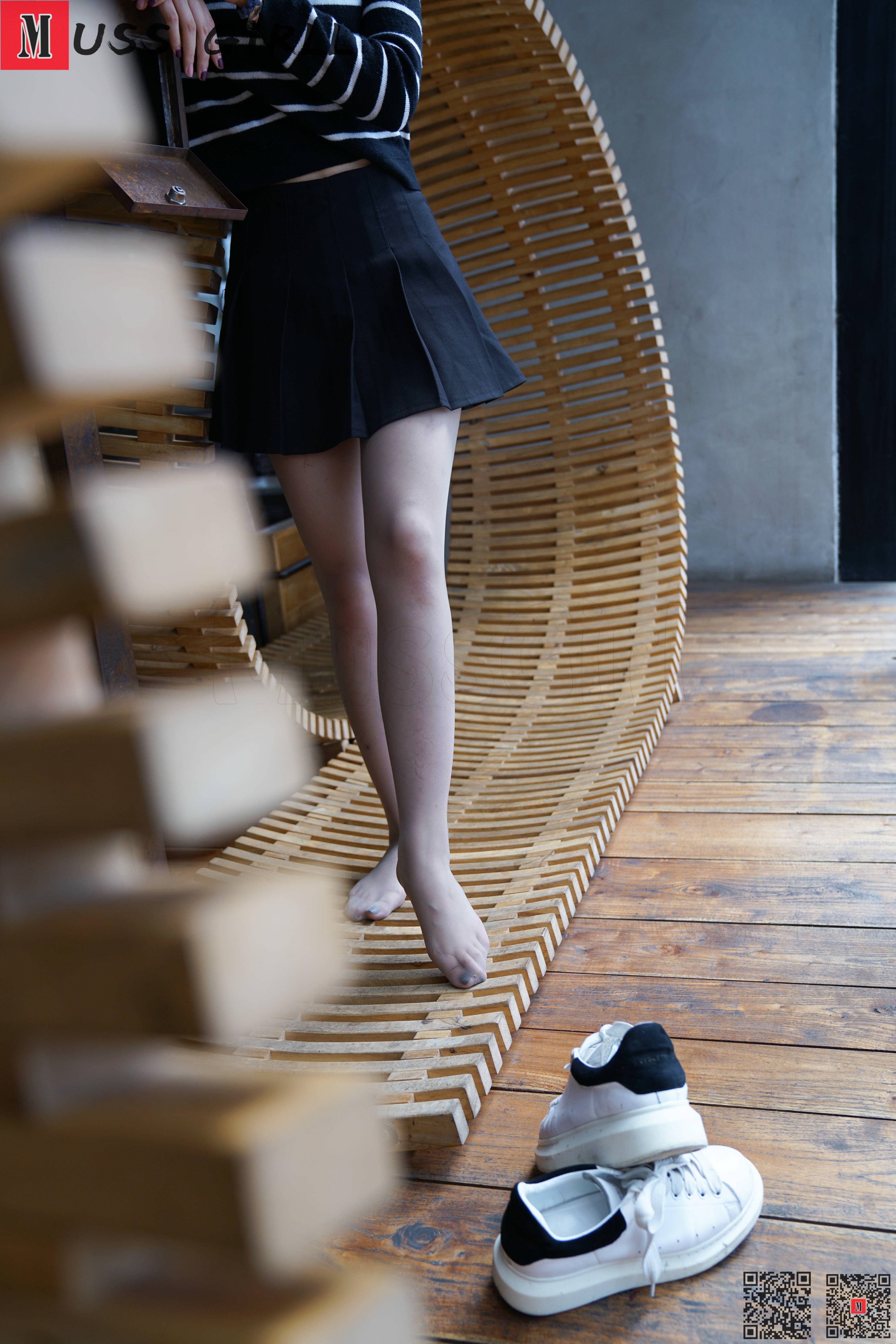 [慕丝女郎MussGirl] No.192 超短裙肉丝美女_第4张