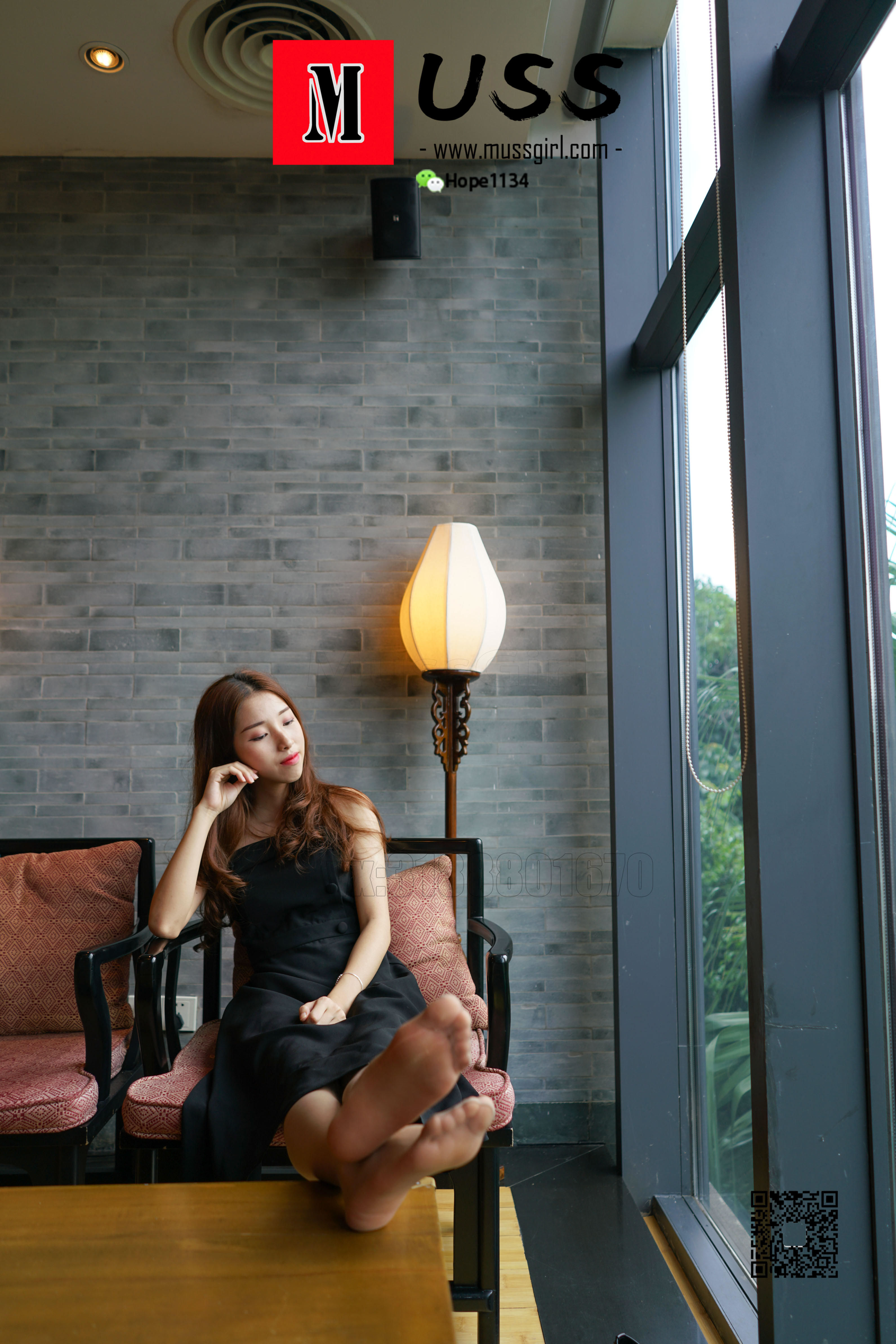 [慕丝女郎MussGirl] No.193 咖啡厅休闲足秀_第5张