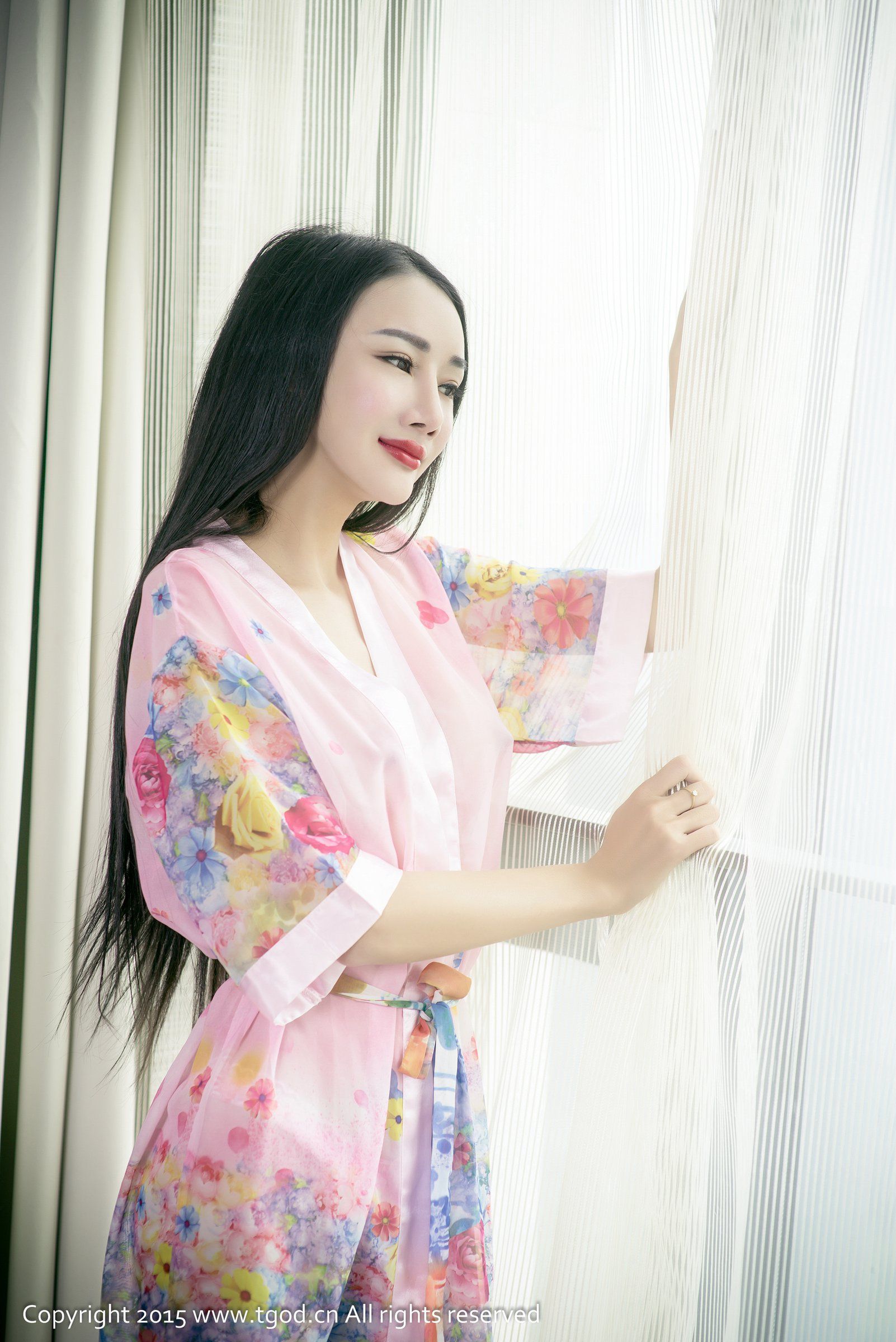 婕西儿《甜美性感 大波来袭》第一辑 [TGOD推女神] 写真集_第3张