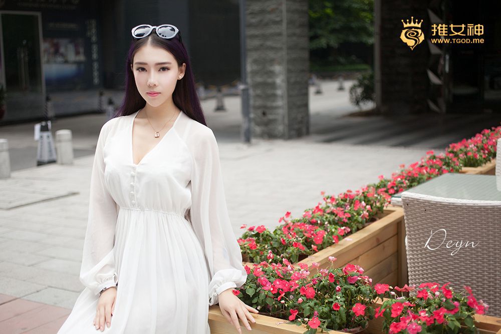 梦娜Vanessa《仙入凡尘 欲仙欲死》 [TGOD推女神] 写真集_第2张