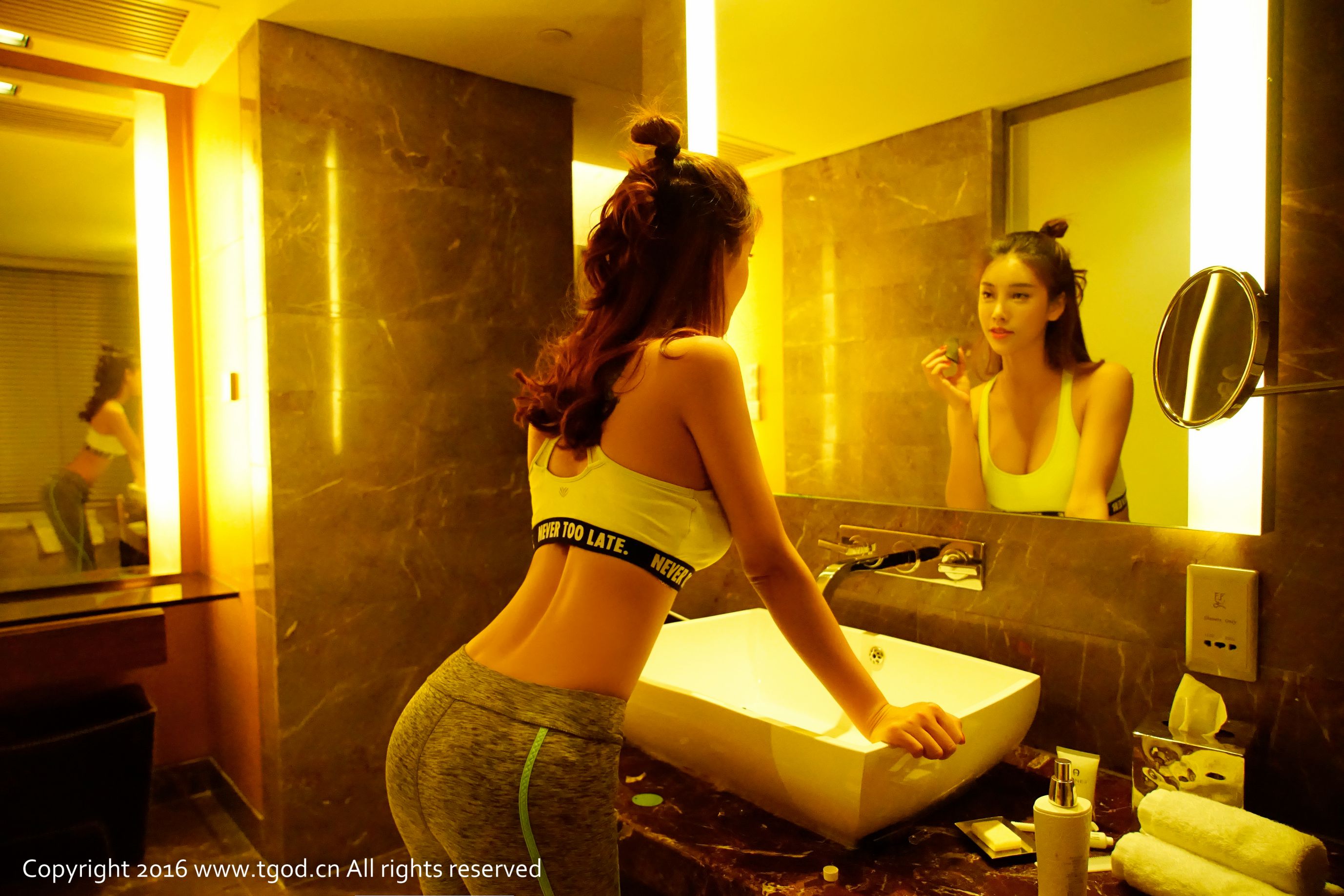 summer《徘徊在狂野与纯情之间 活力女神》 [推女神TGOD]_第1张