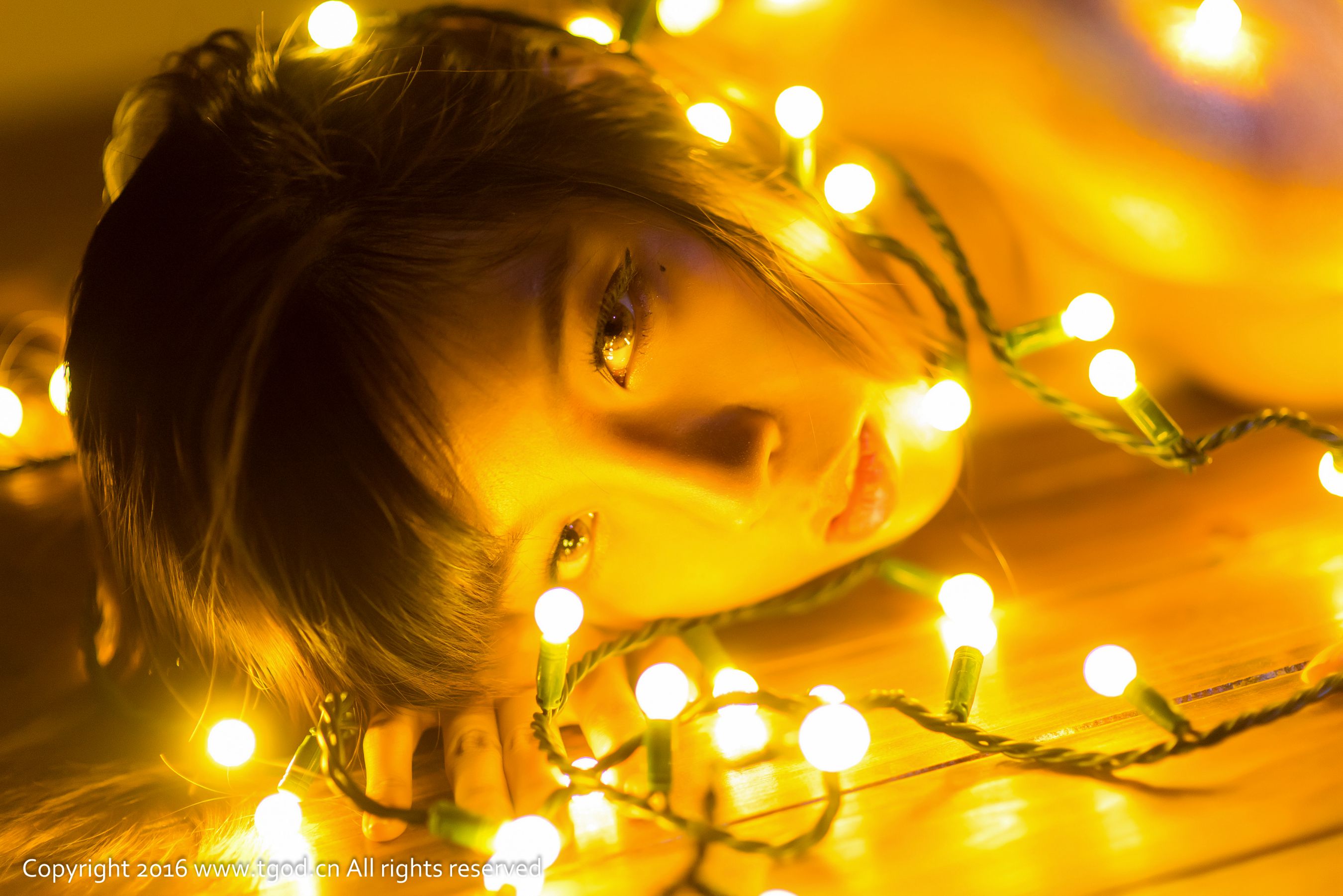 喵喵哒《百变萝莉秀身材》 [推女神TGOD]_第2张