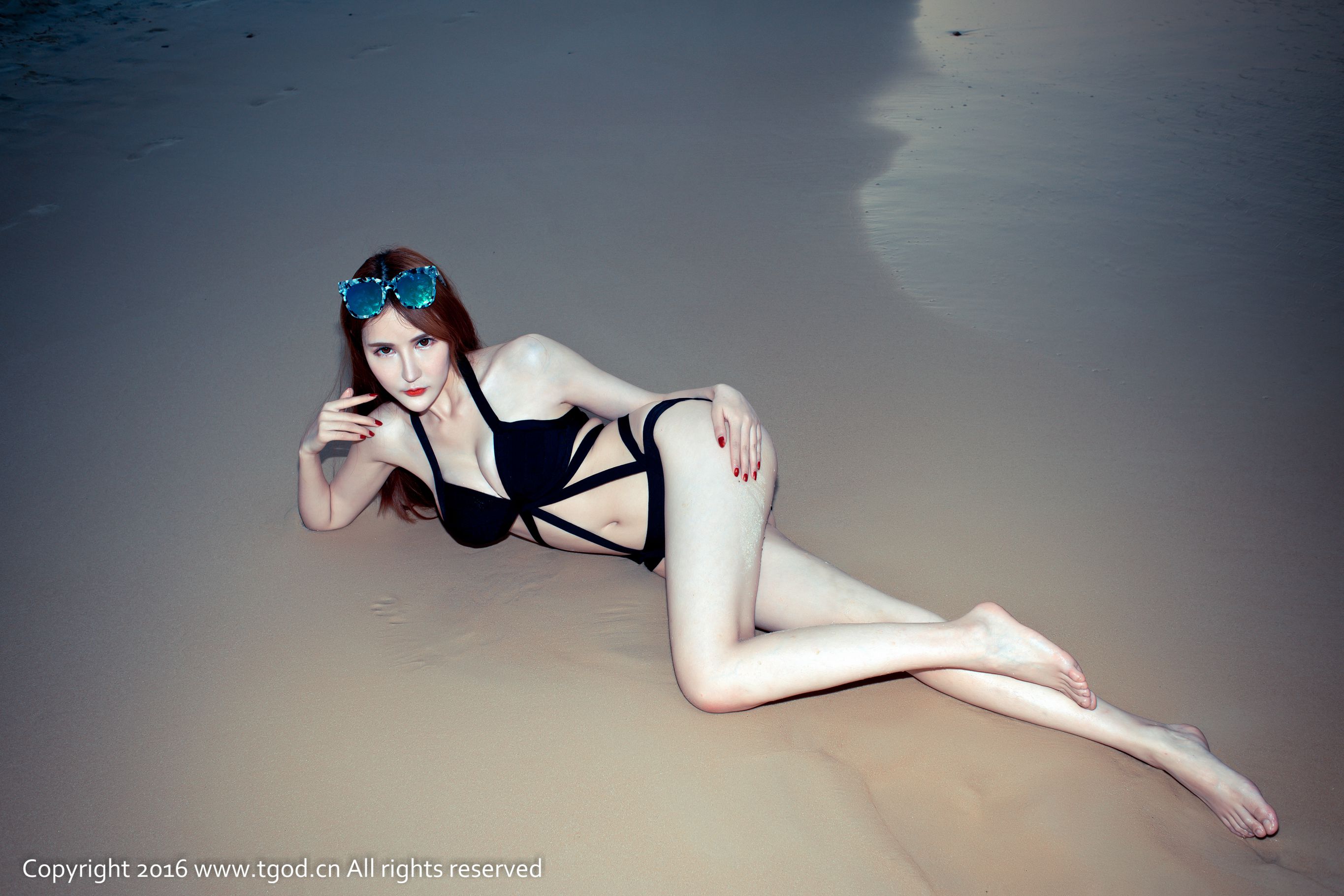 伍月yuer《带你度过酥软的季节》 [推女神TGOD]_第4张