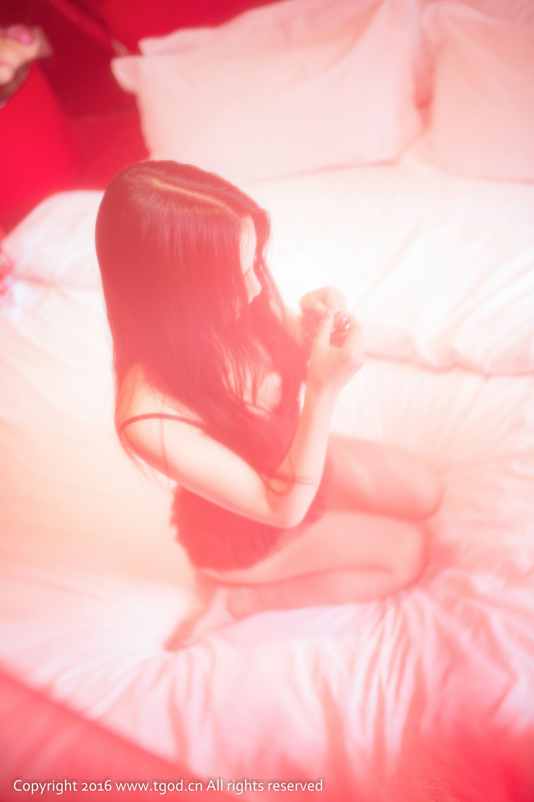 陳Vicky《娇娇欲滴大红唇》 [推女神TGOD]_第4张