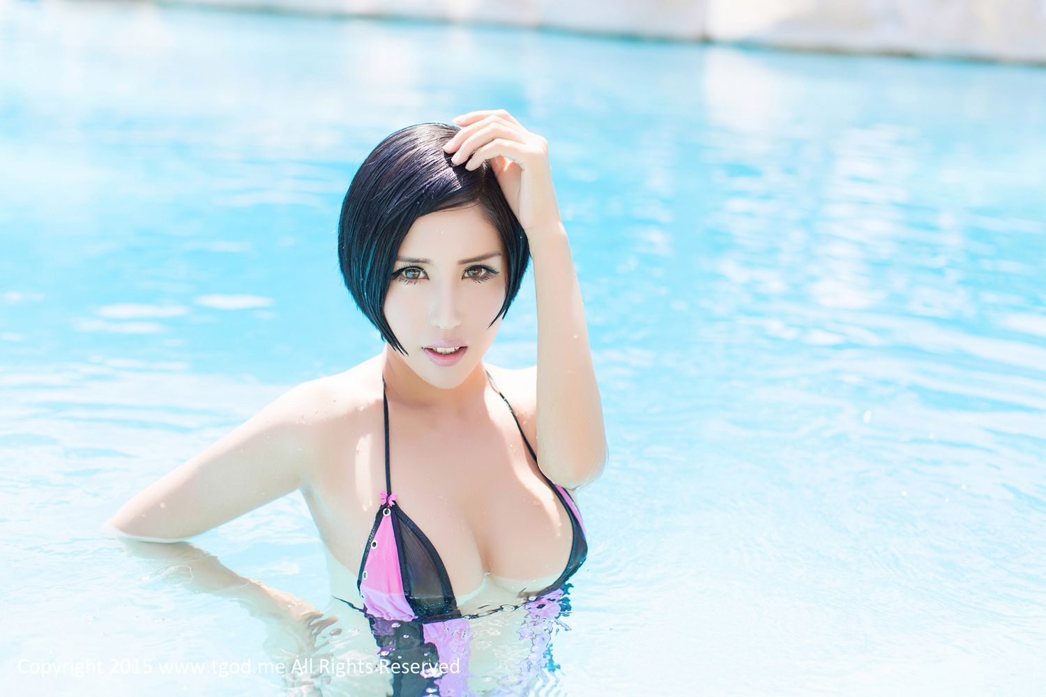 魅惑女神娜依灵儿《这位护士有点冷》 [TGOD推女神] 写真集_第3张