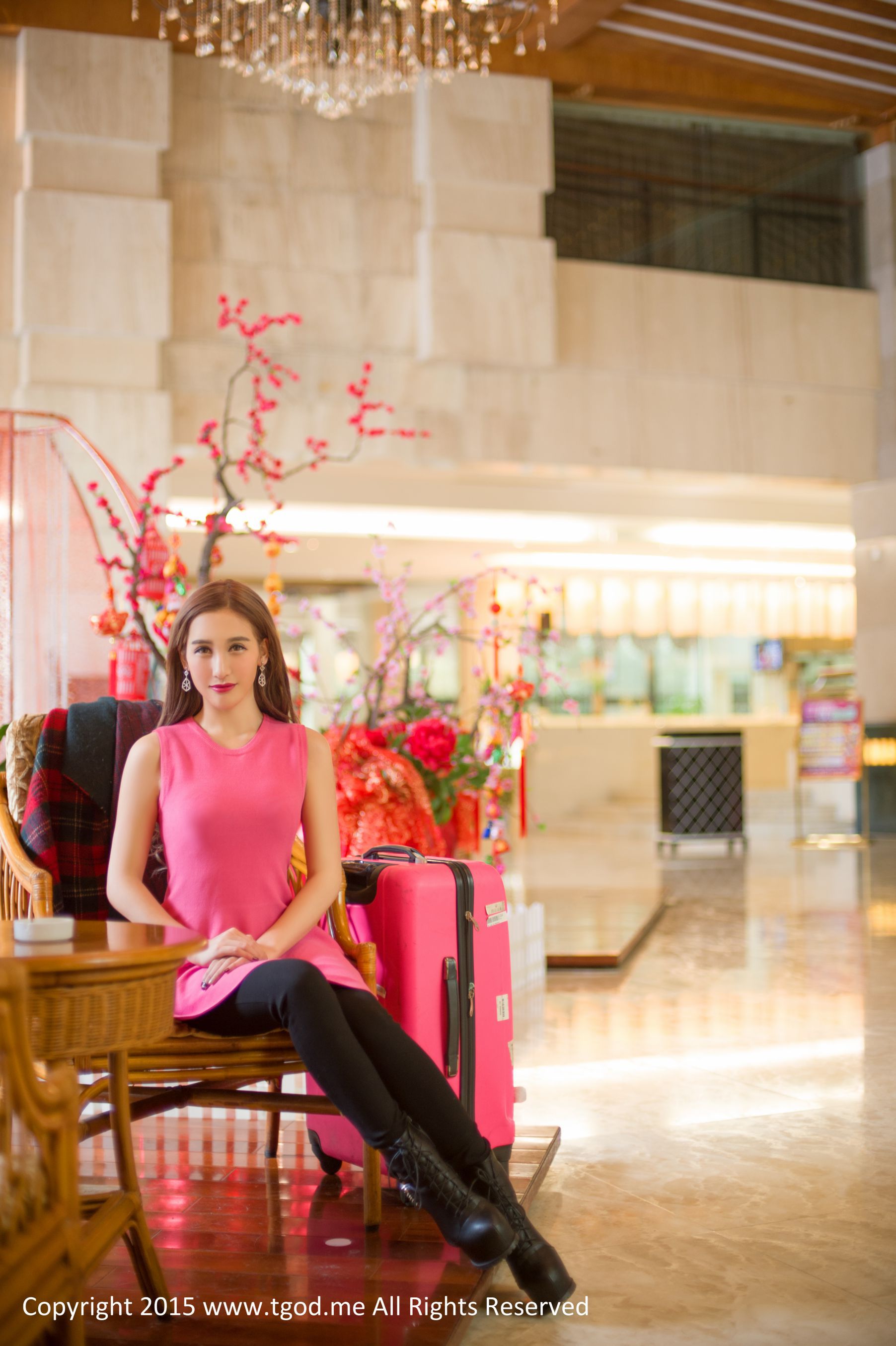 Ice艾希 《女神驾到》之宁海森林温泉 [TGOD推女神] 写真集_第2张