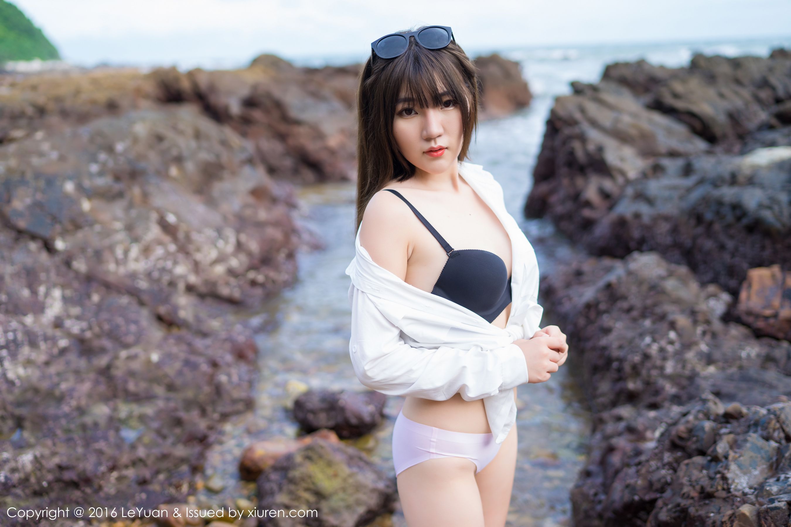 冷不丁《比基尼+白衬衫诱惑》 [星乐园LeYuan] Vol.012_第2张