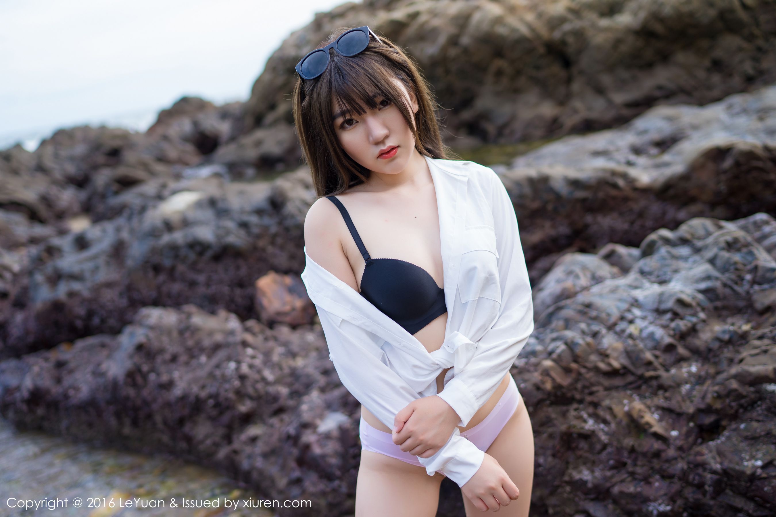 冷不丁《比基尼+白衬衫诱惑》 [星乐园LeYuan] Vol.012_第3张