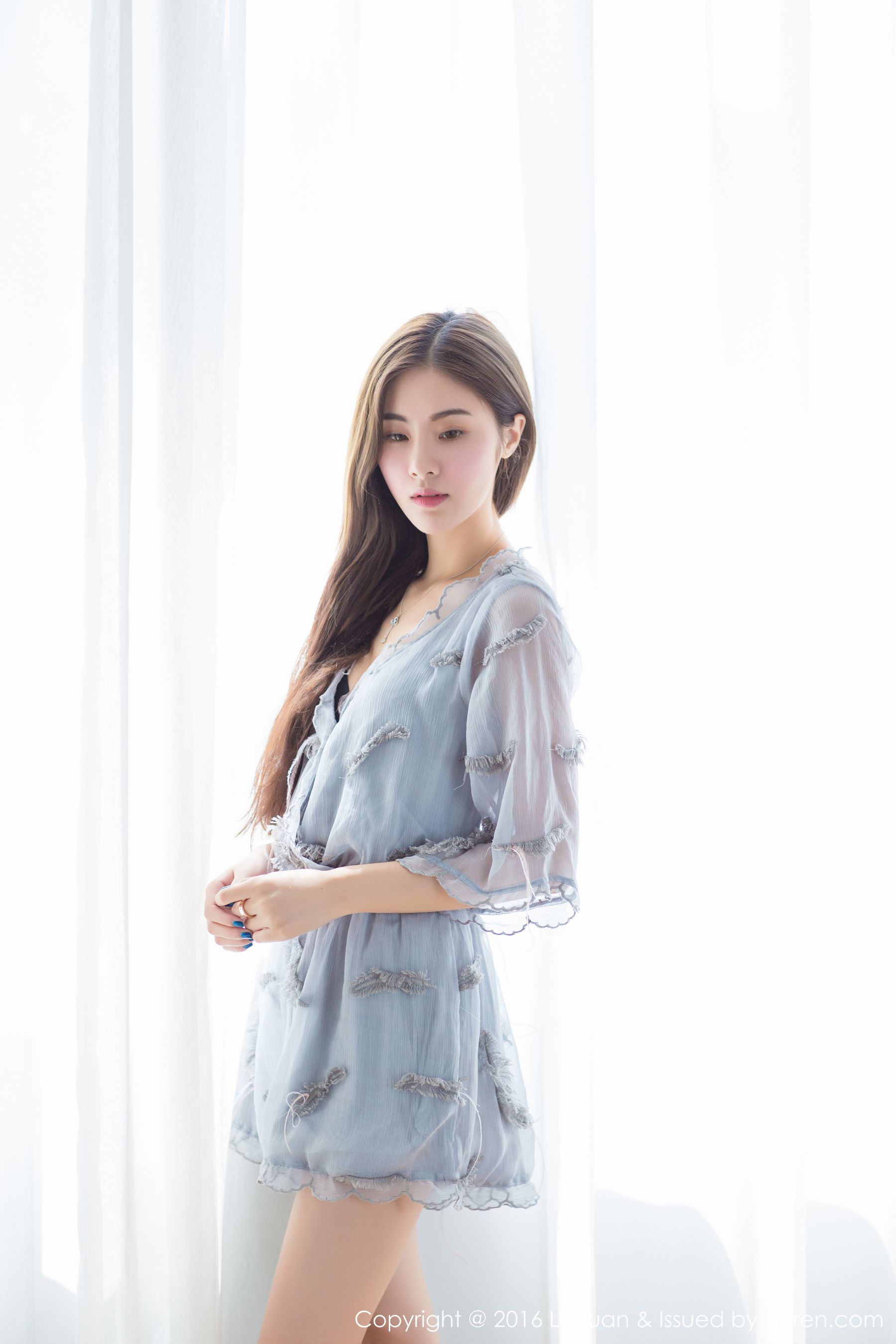 菲儿《柔柔阳光沐浴下的女神》 [星乐园LeYuan] Vol.018_第1张