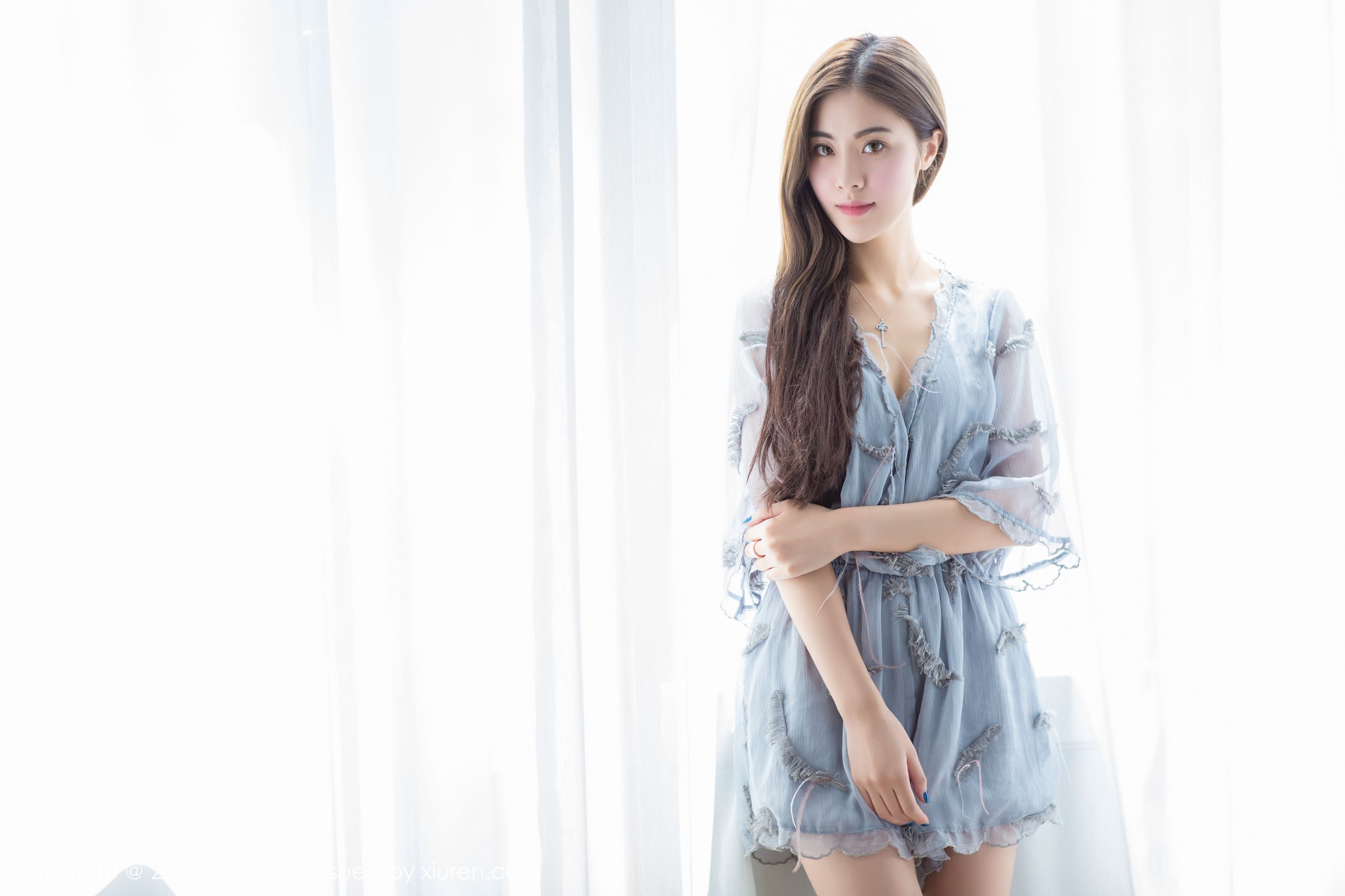 菲儿《柔柔阳光沐浴下的女神》 [星乐园LeYuan] Vol.018_第2张