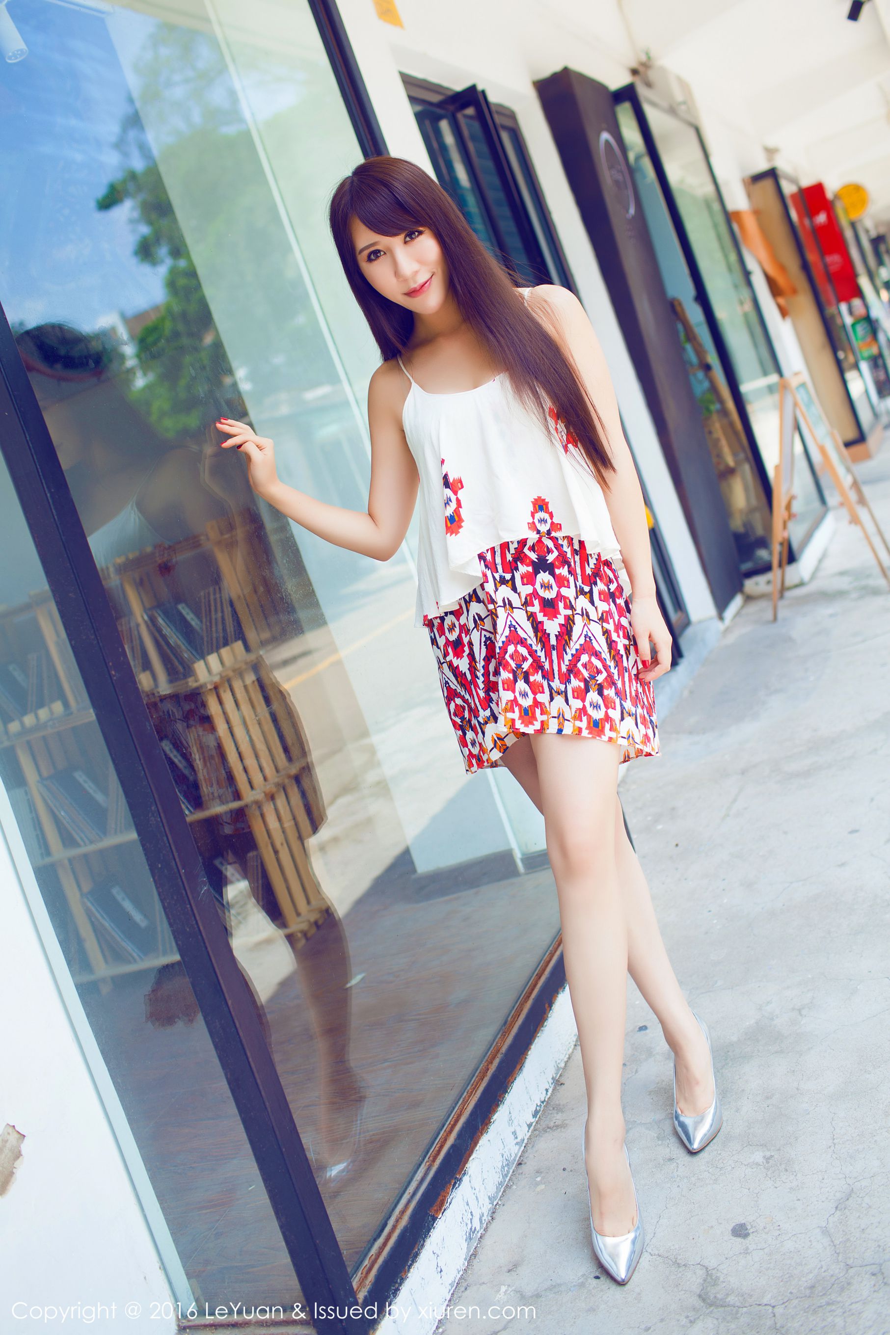 艾惟《小清新街拍系列》 [星乐园LeYuan] Vol.020_第2张