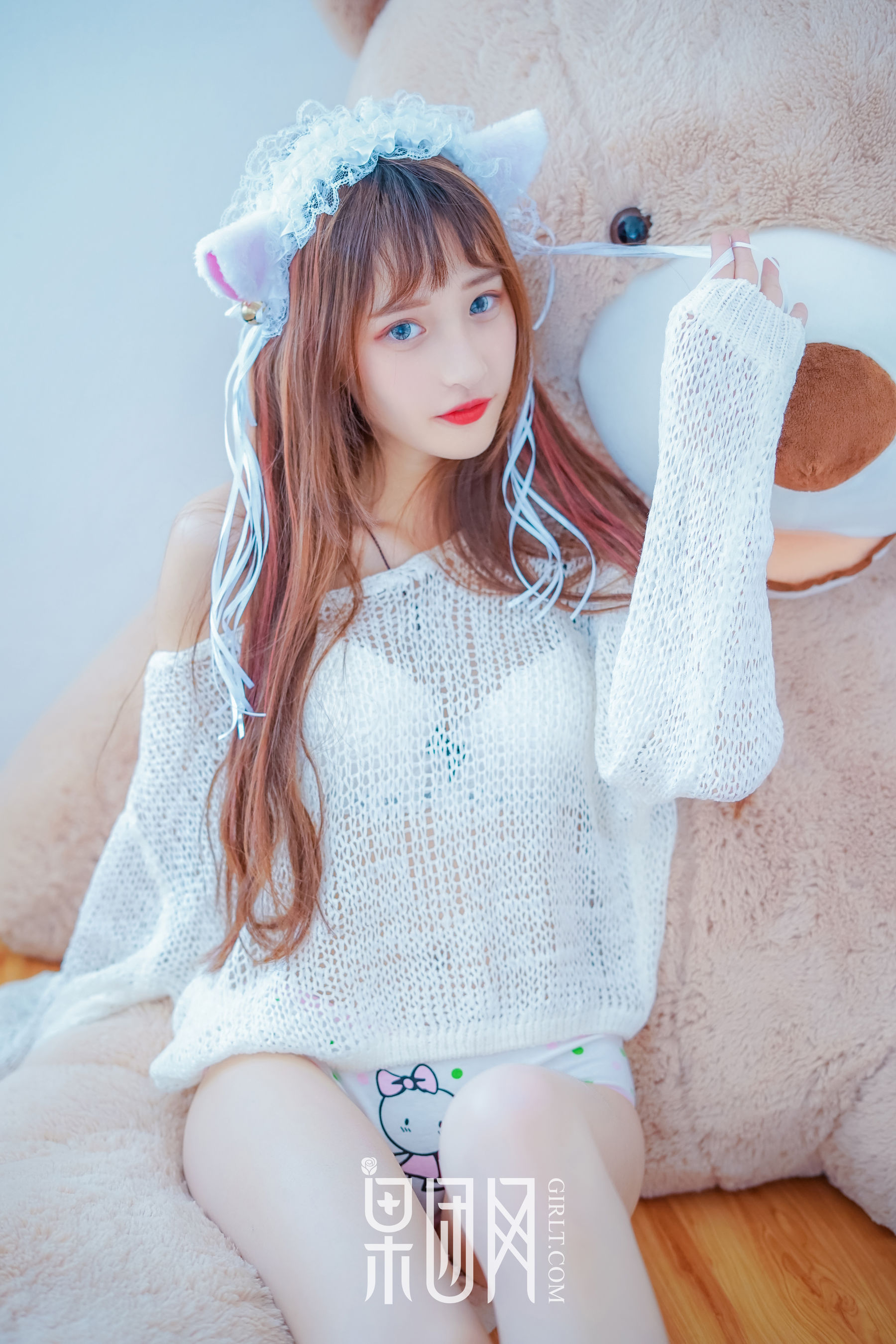 little贝殼《裸露香肩美背大玩cosplay》 [果团网Girlt] No.022_第1张