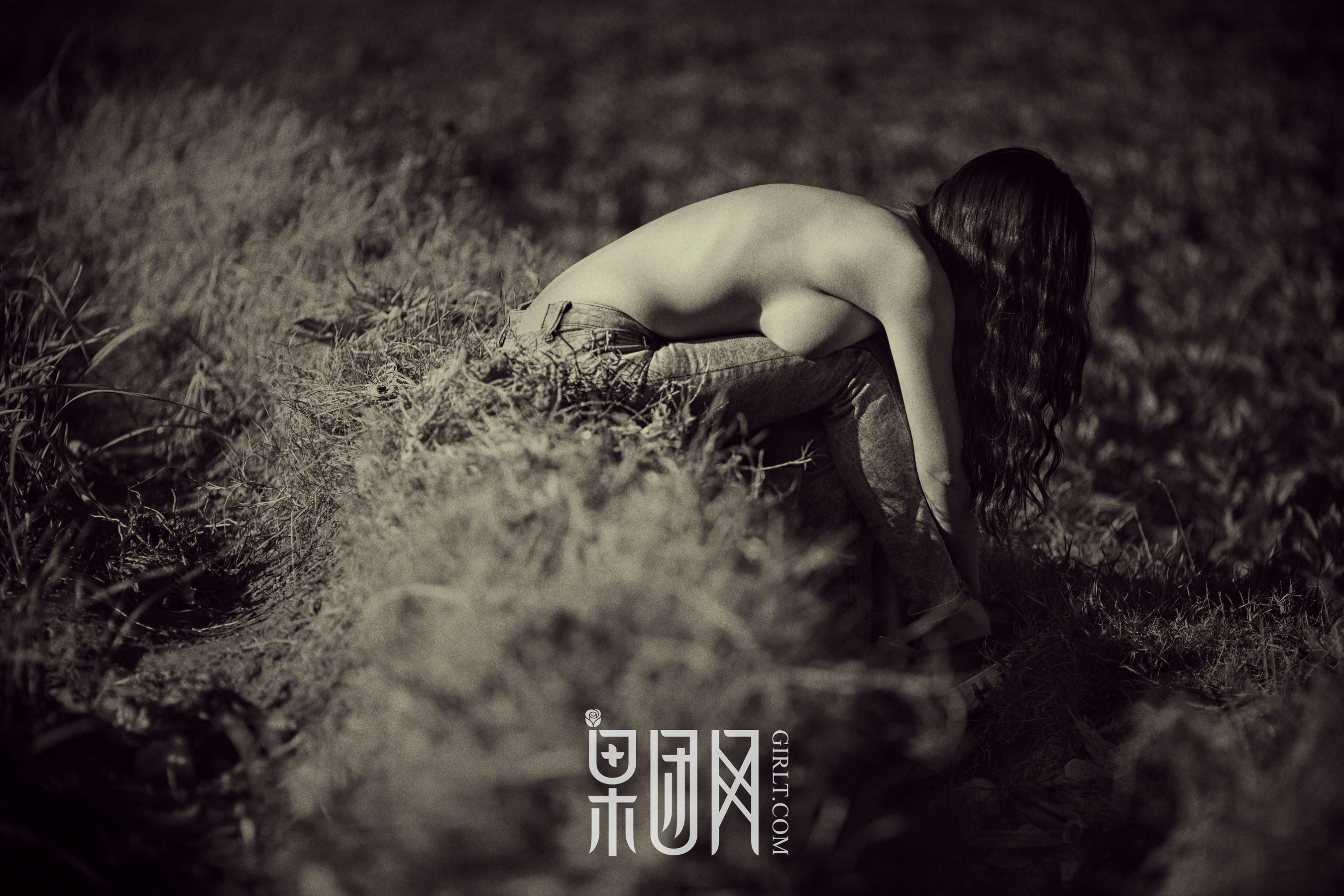 美女画家《全裸上阵人体艺术》 [果团网Girlt] No.033_第5张