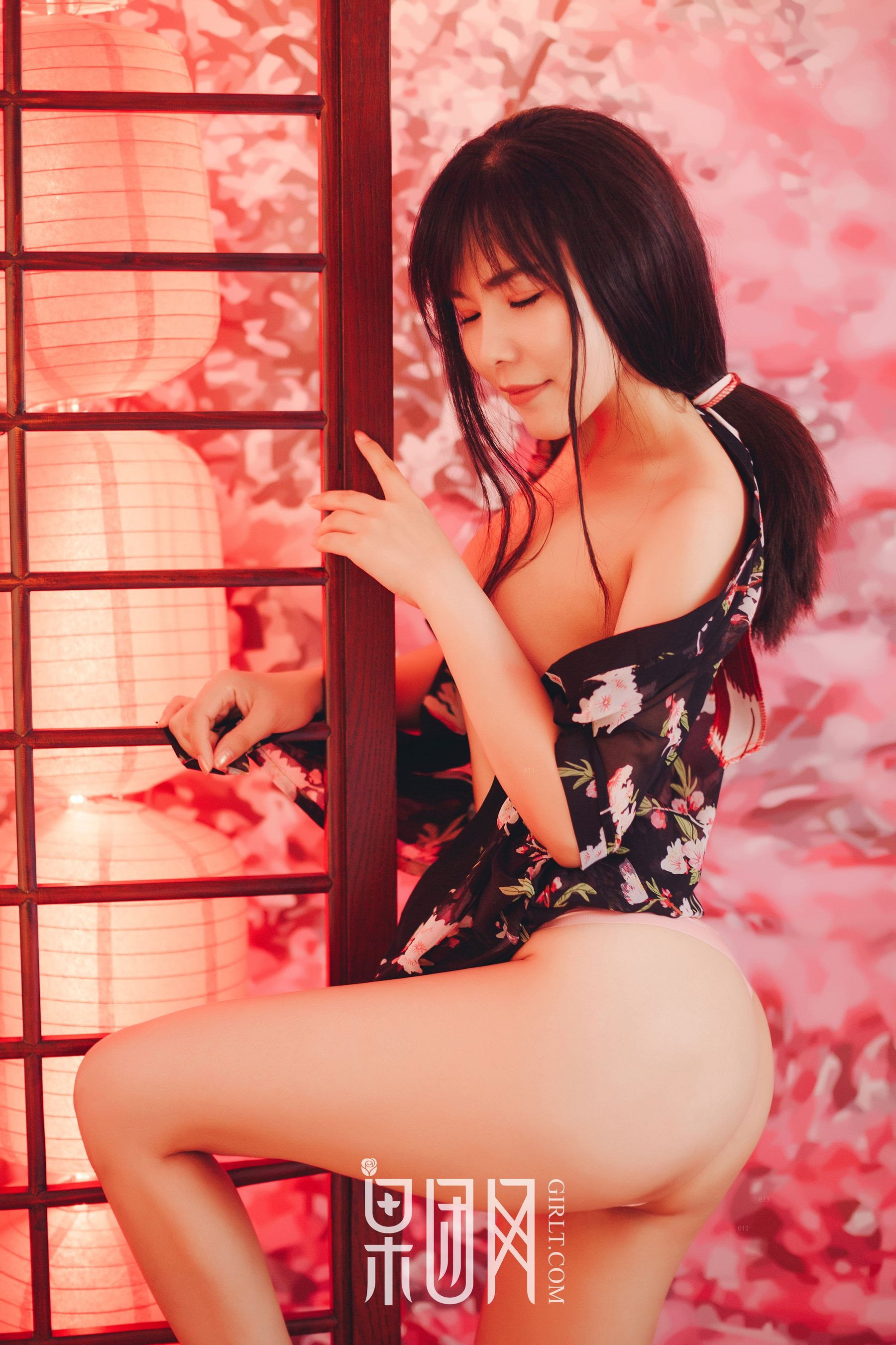 丁筱南《短尾狐&兔女郎大玩SM捆绑》 [果团网Girlt] No.045_第5张