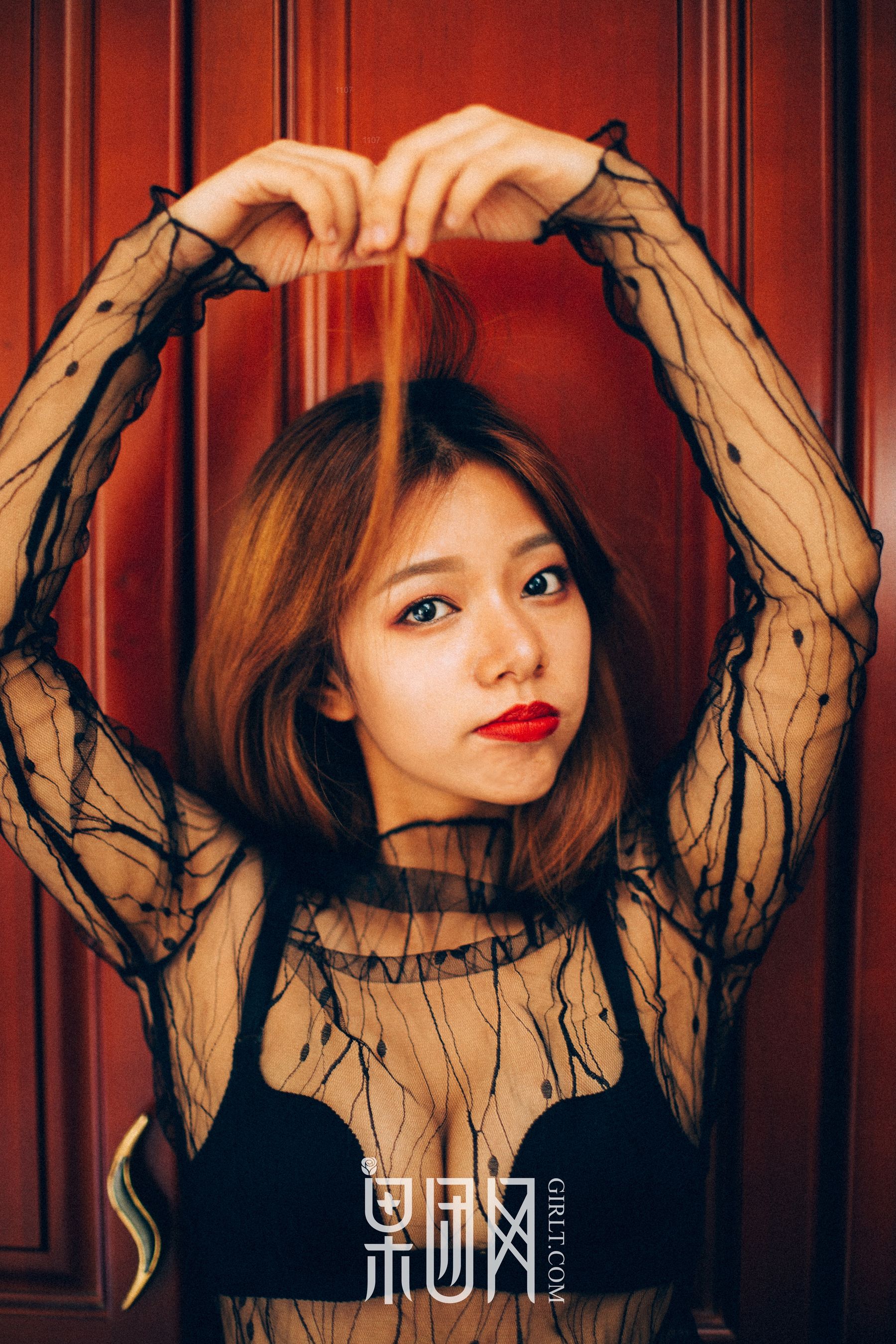 性感少女酥胸翘臀黑丝撩人 [果团网Girlt] No.068_第3张