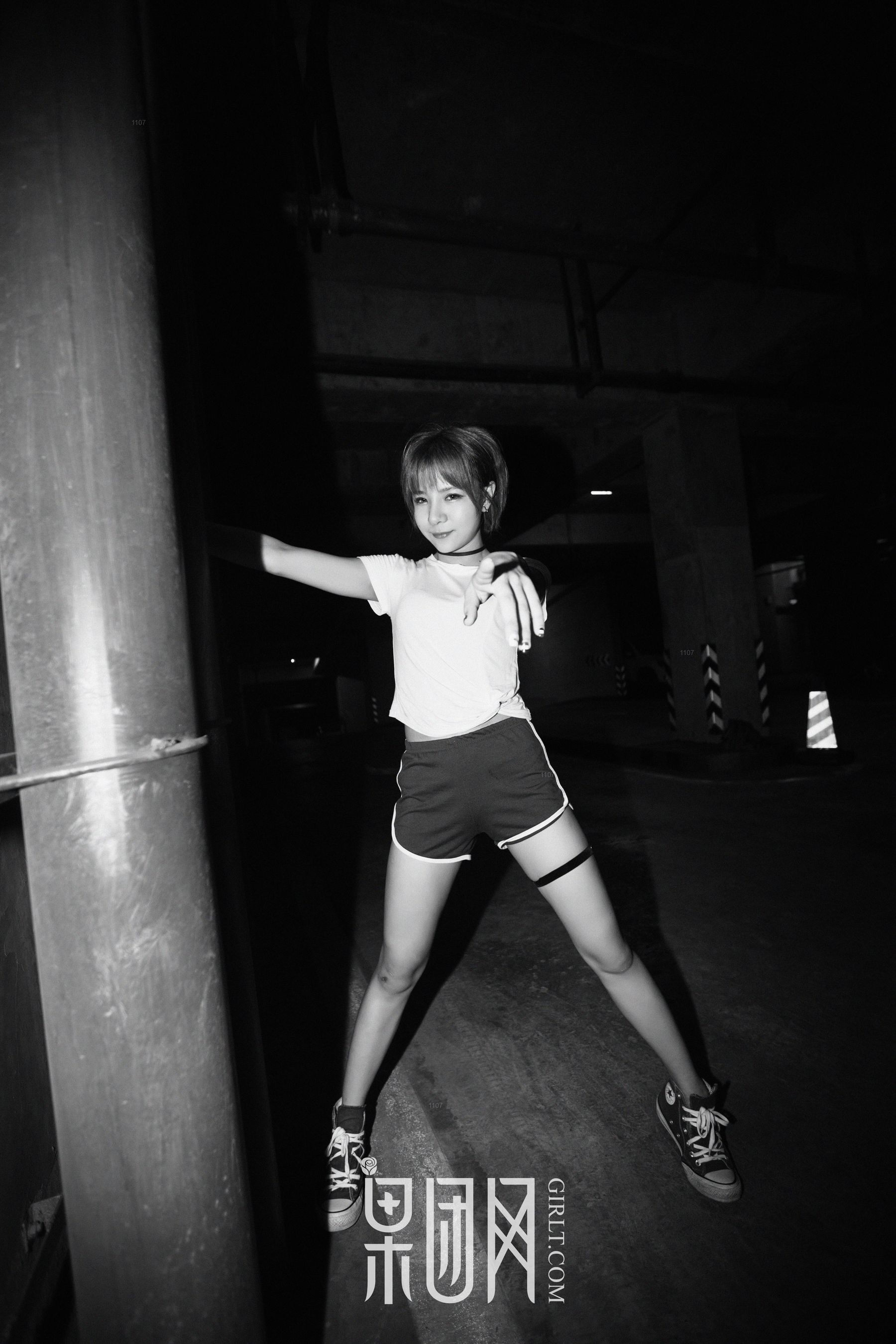 木子夕夕夕《牛仔的帅气，蕾丝的诱惑》 [果团网Girlt] NO.073_第3张