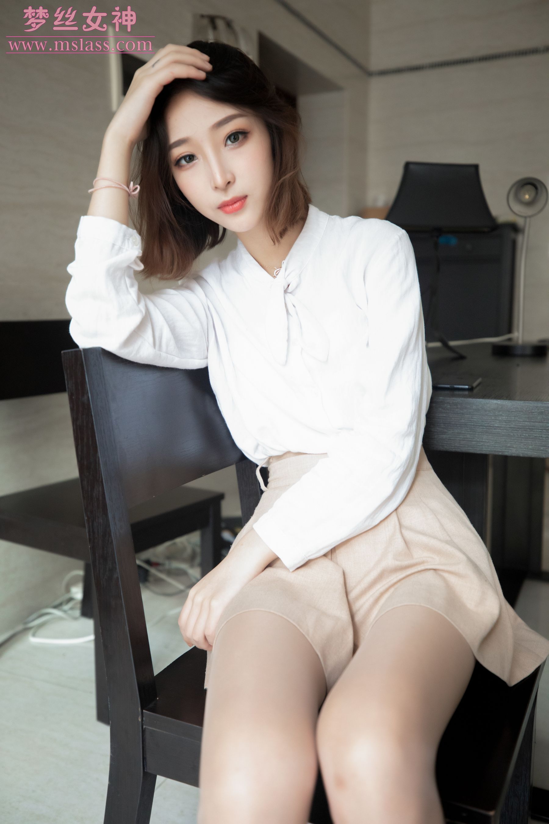 [梦丝女神MSLASS]  乔儿 美女主播（肉色）_第2张