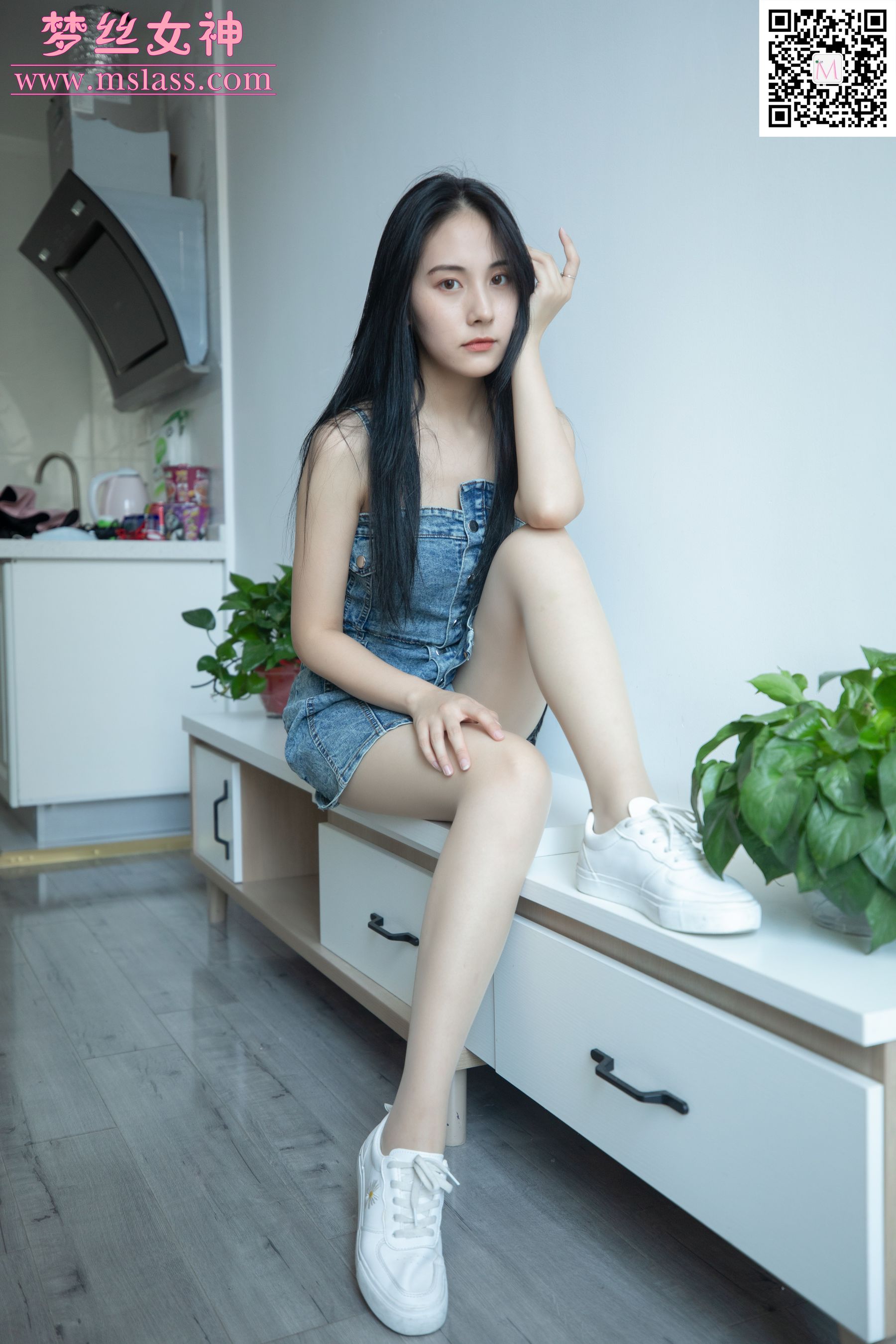 [梦丝女神MSLASS]  小允儿 牛仔连衣裙_第3张