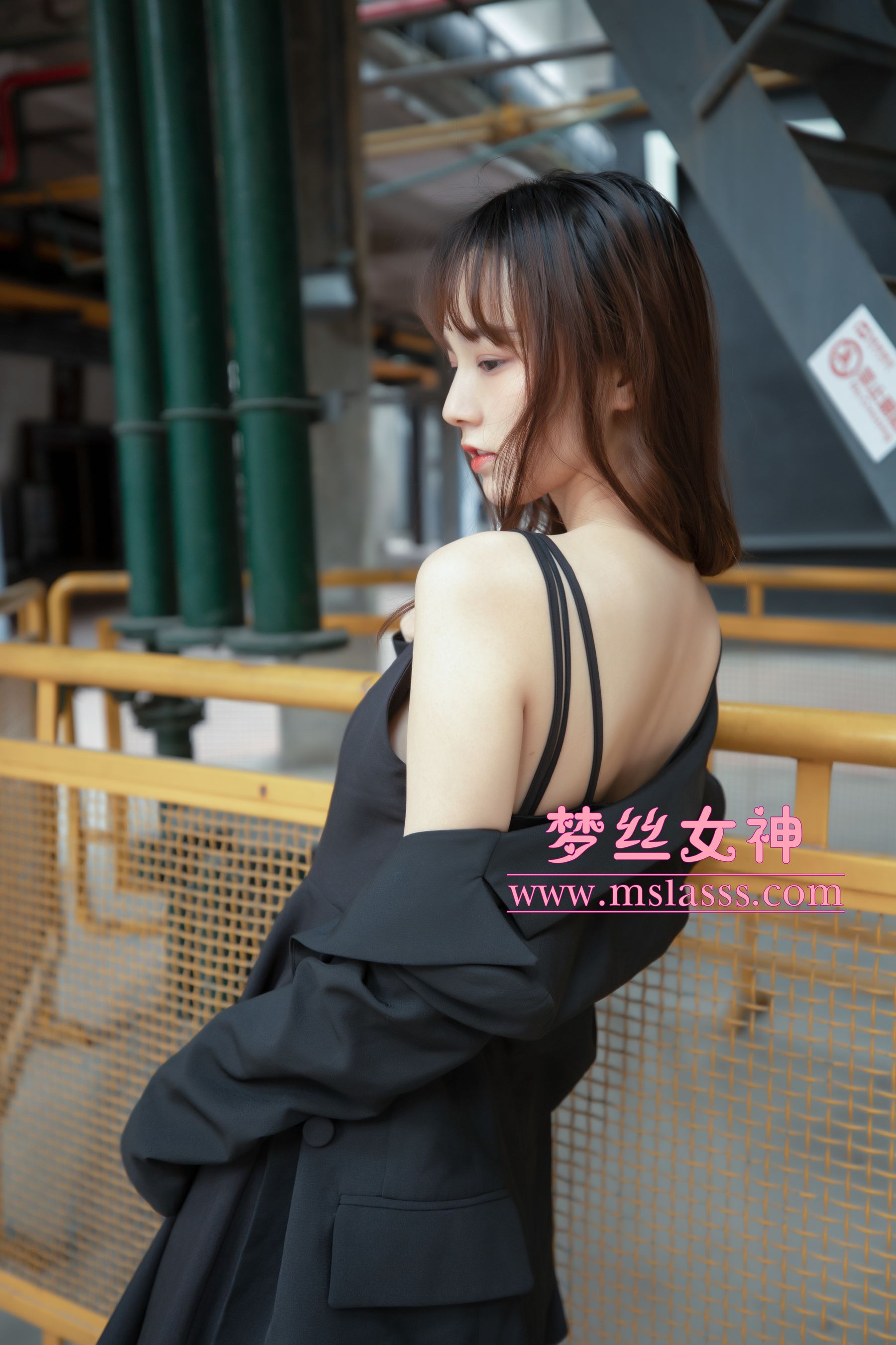 [梦丝女神MSLASS]  玥玥 火车超自然系_第4张