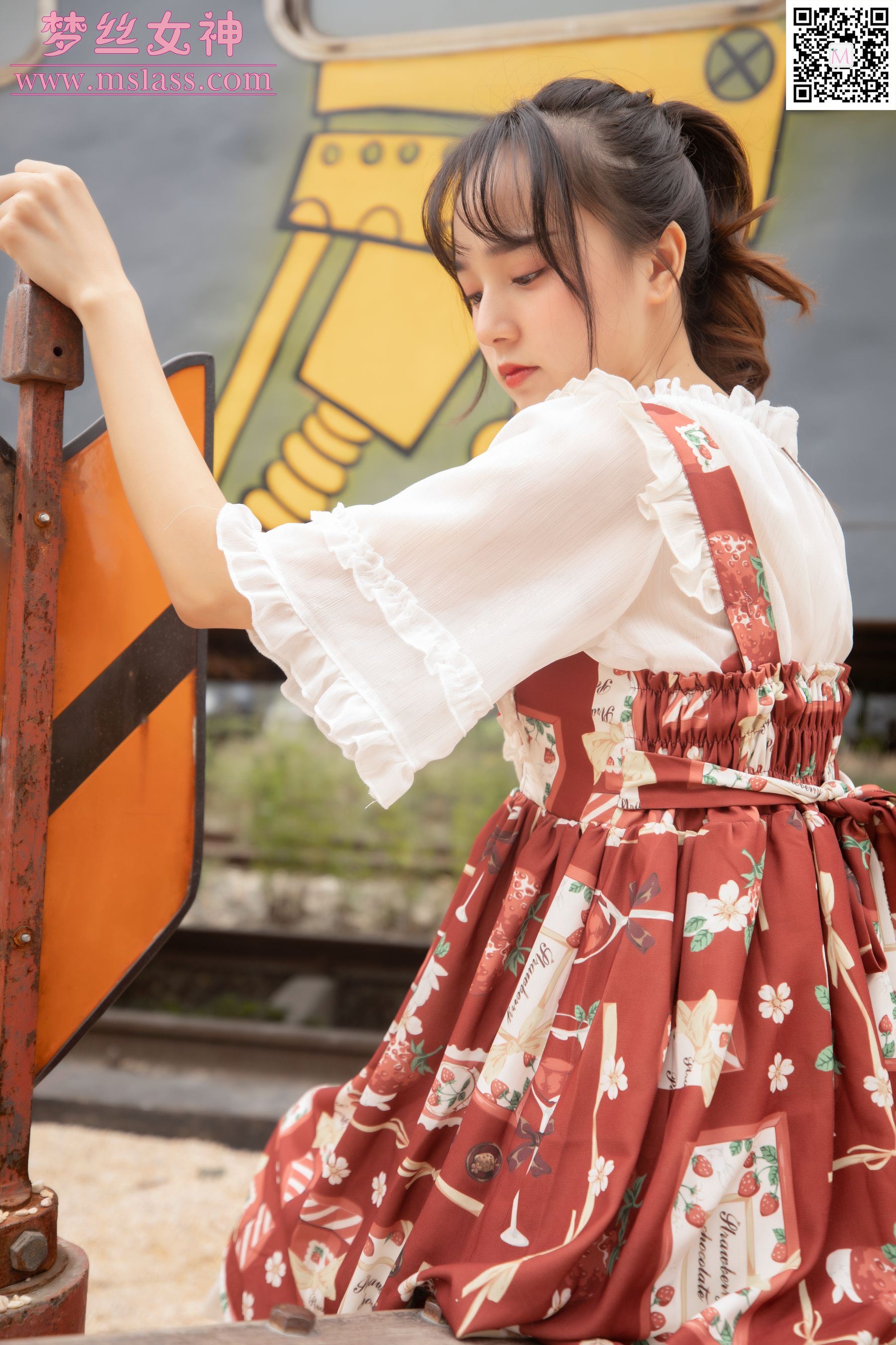 [梦丝女神MSLASS]  玥玥 白丝洛丽塔_第2张