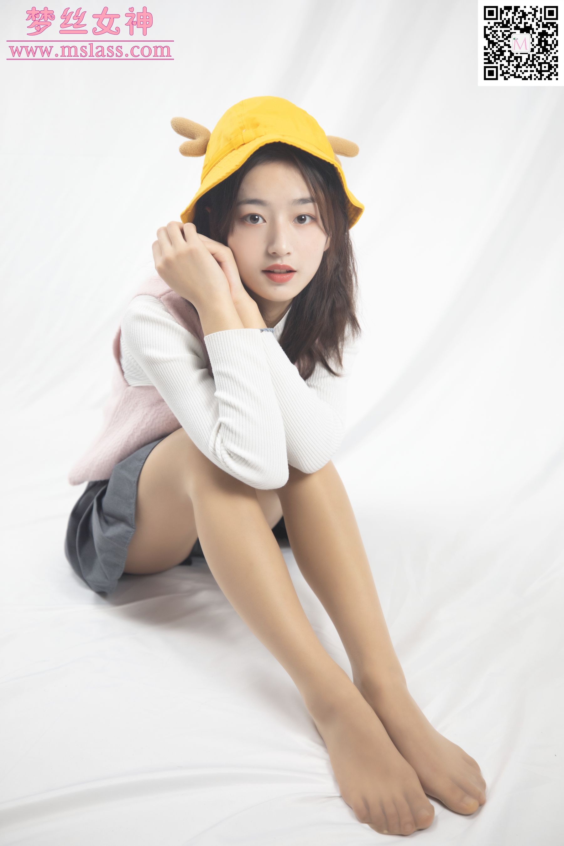 [梦丝女神MSLASS]  璇璇 9分颜值 小黄鸭帽_第3张