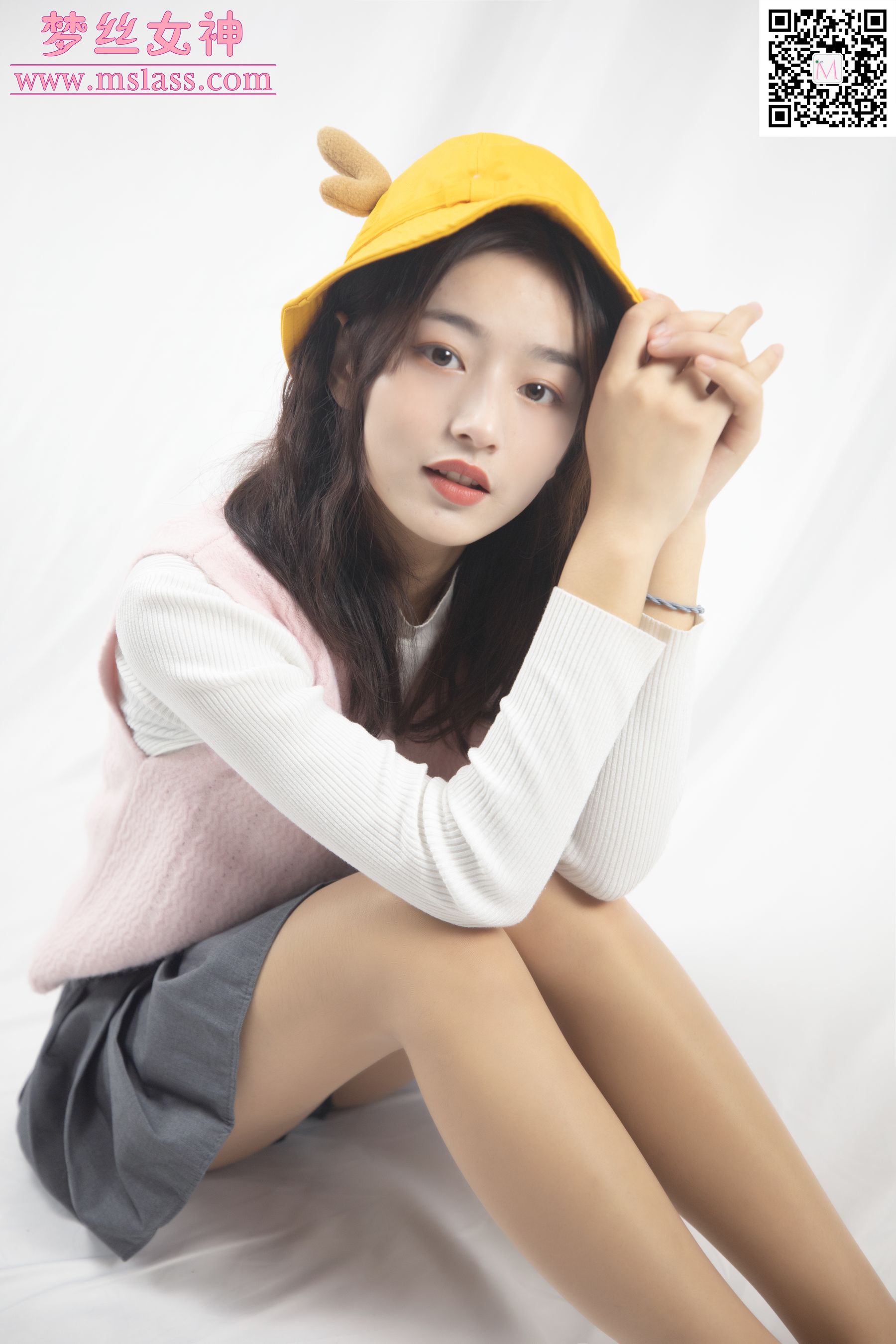 [梦丝女神MSLASS]  璇璇 9分颜值 小黄鸭帽_第5张