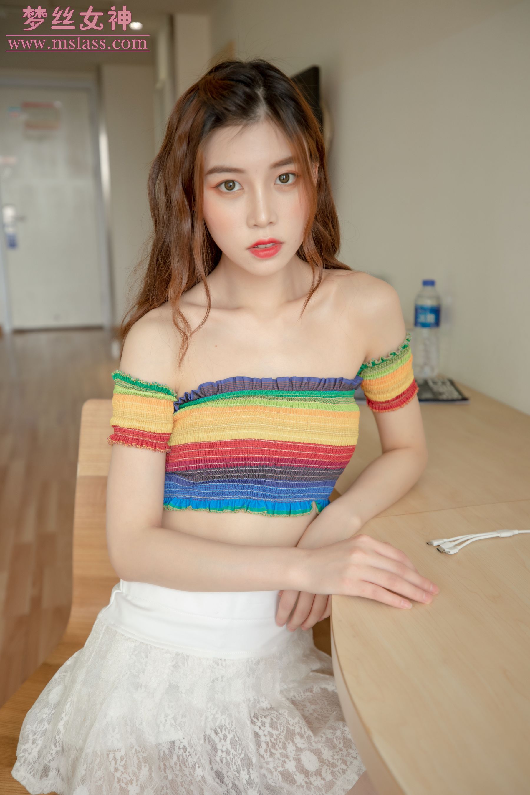 [梦丝女神MSLASS]  苏柔 夏季时光_第2张