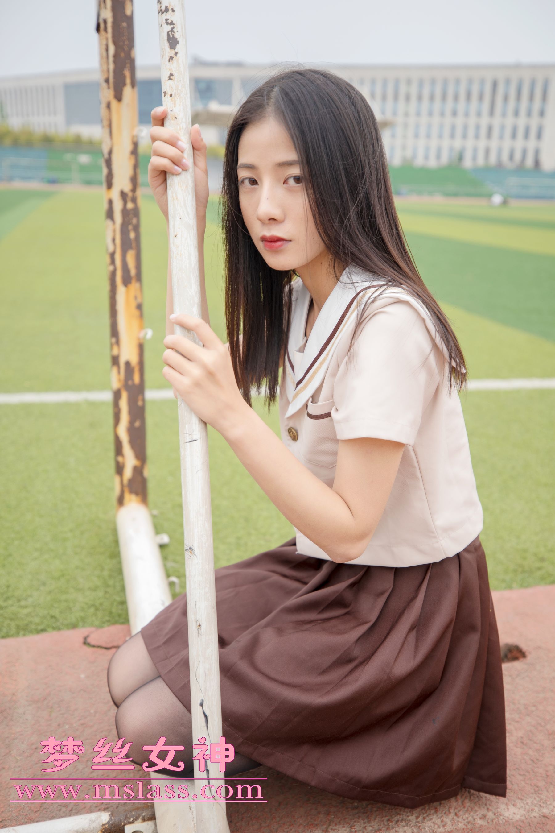 [梦丝女神MSLASS]  雪馨 学院的JK黑丝袜_第4张