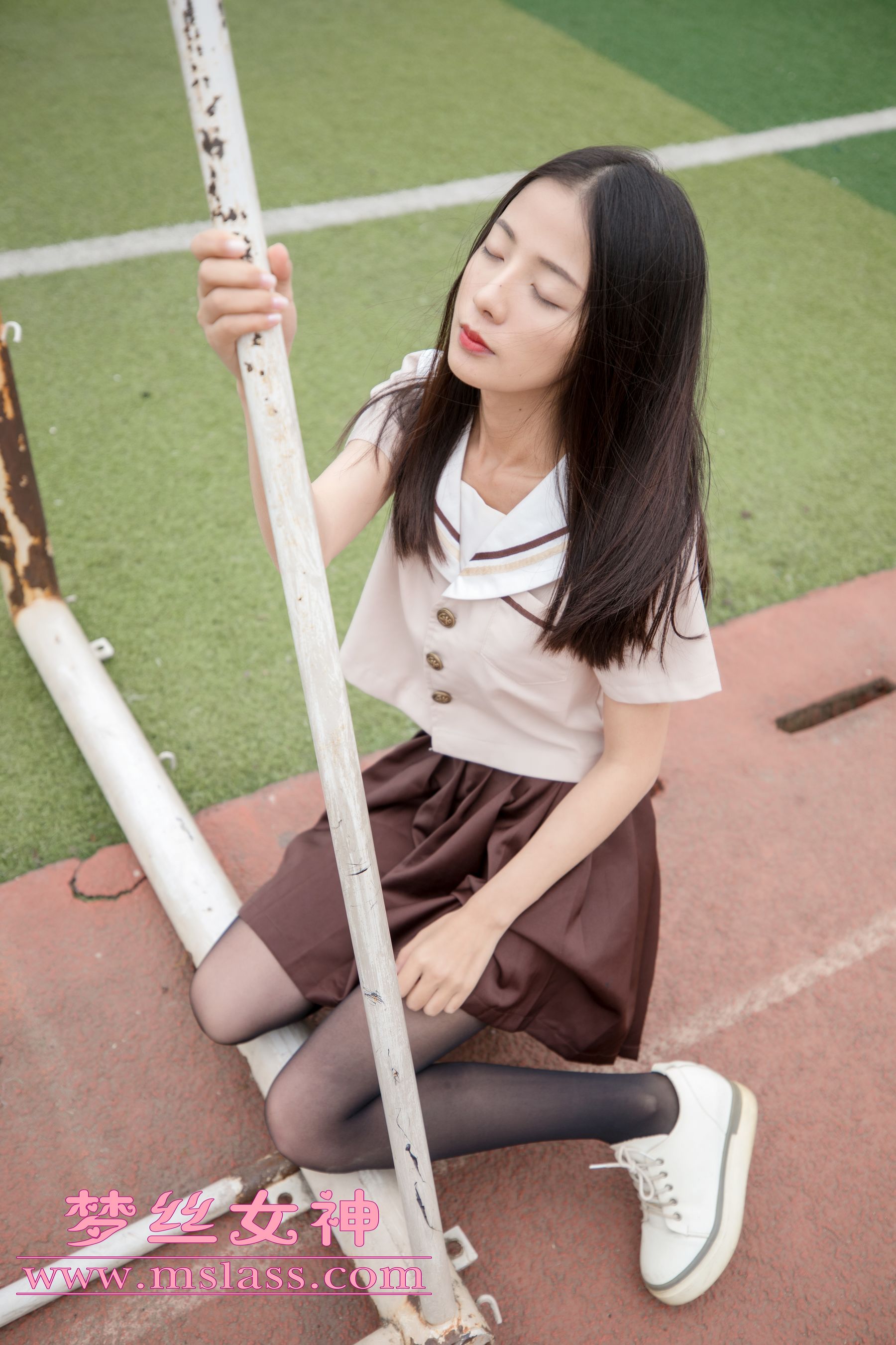 [梦丝女神MSLASS]  雪馨 学院的JK黑丝袜_第5张